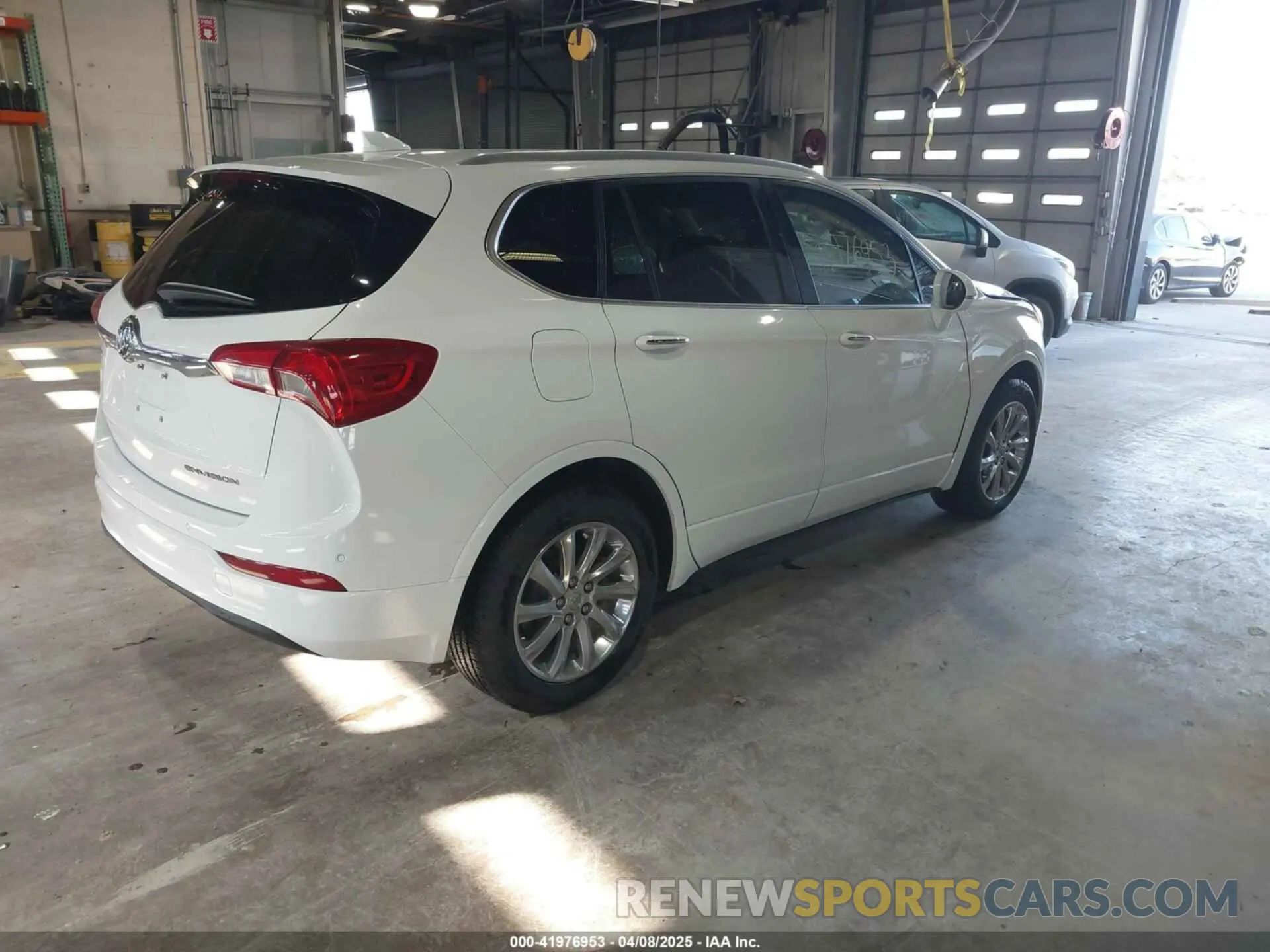 4 Photograph of a damaged car LRBFXCSA5KD020705 BUICK ENVISION 2019