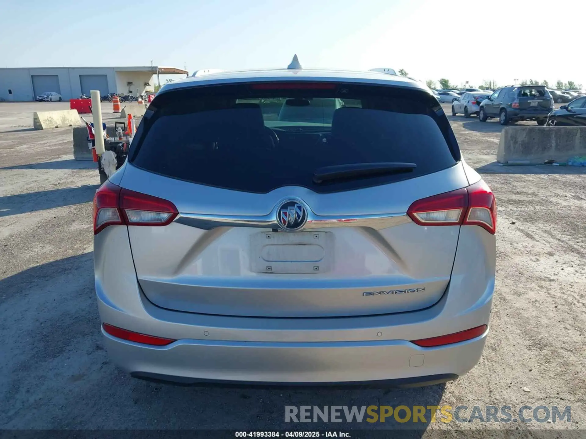 17 Photograph of a damaged car LRBFXCSA8KD018348 BUICK ENVISION 2019