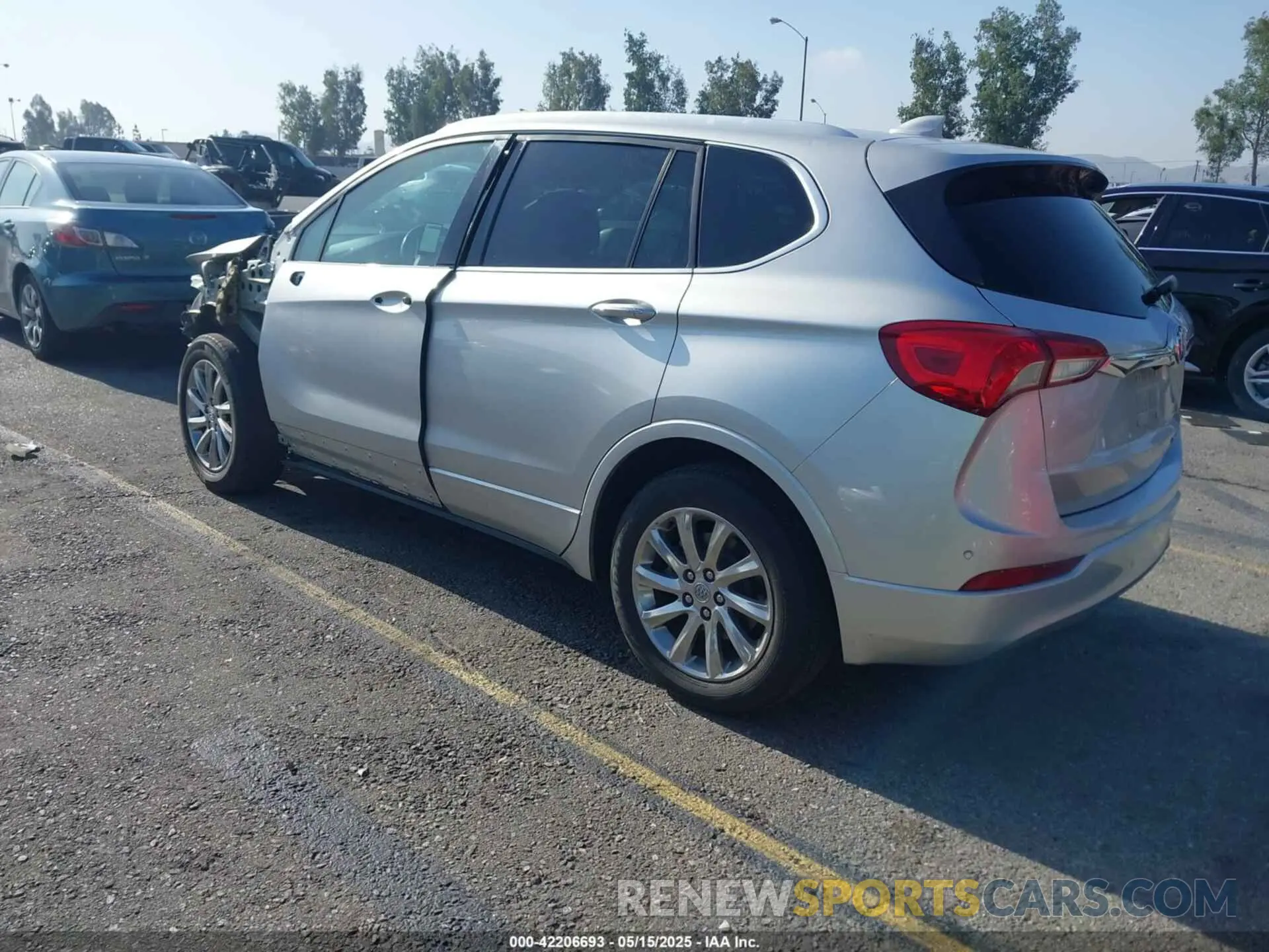 3 Photograph of a damaged car LRBFXCSA9KD001669 BUICK ENVISION 2019