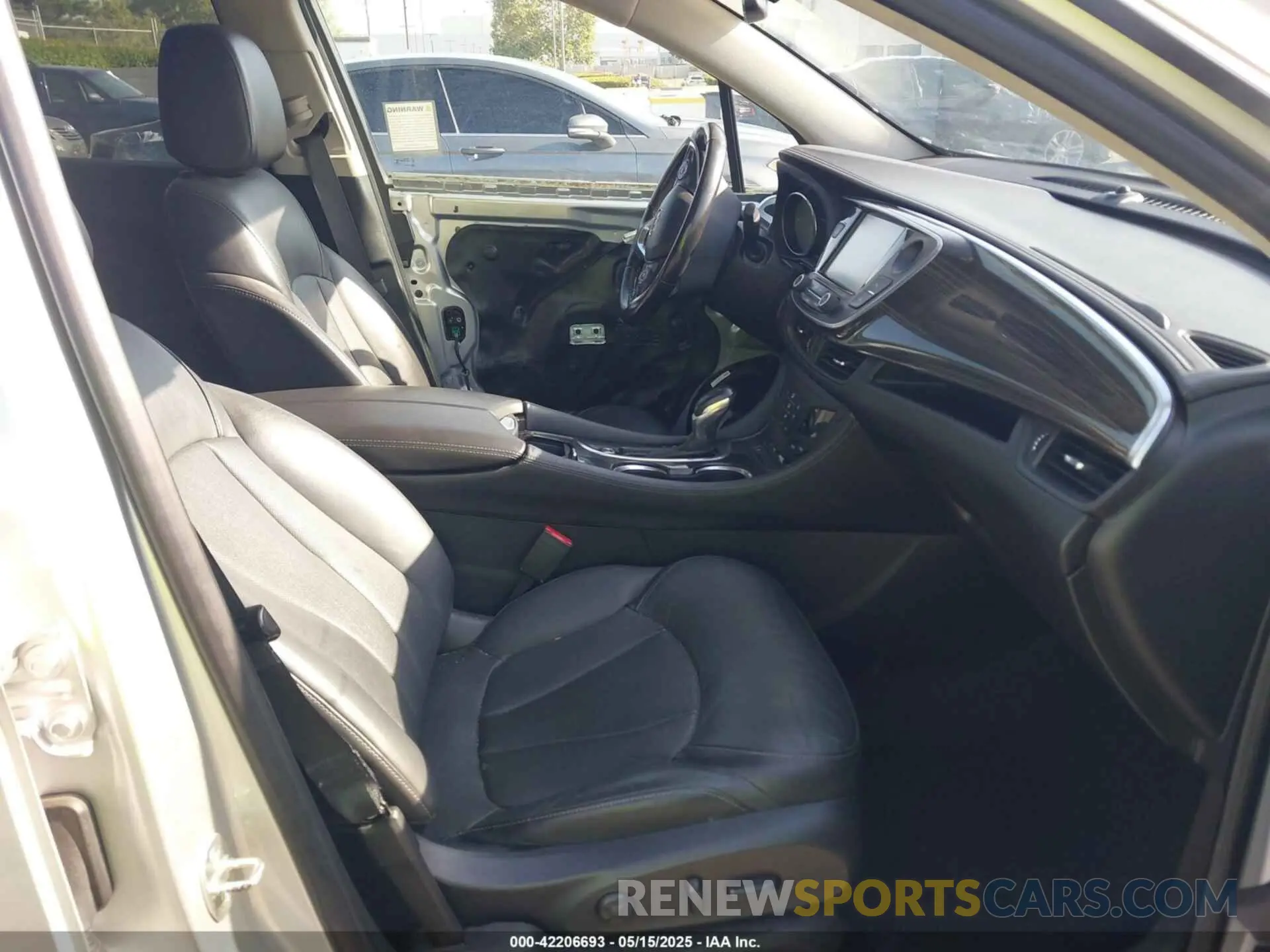 5 Photograph of a damaged car LRBFXCSA9KD001669 BUICK ENVISION 2019