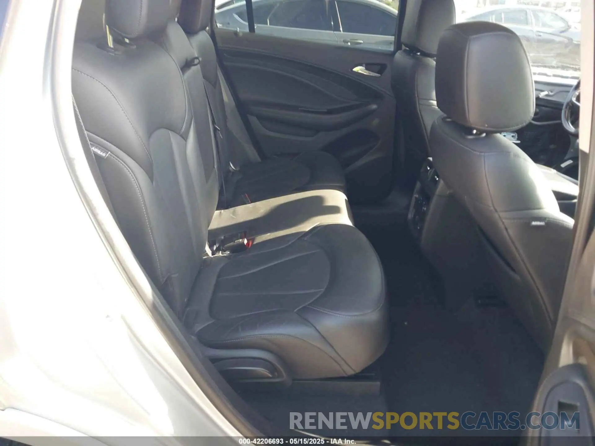 8 Photograph of a damaged car LRBFXCSA9KD001669 BUICK ENVISION 2019