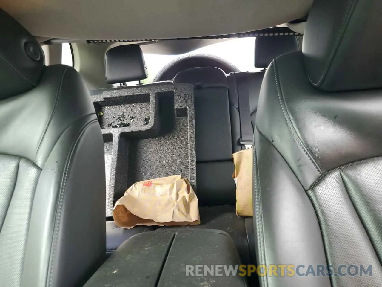 10 Photograph of a damaged car LRBFXCSAXKD062318 BUICK ENVISION 2019