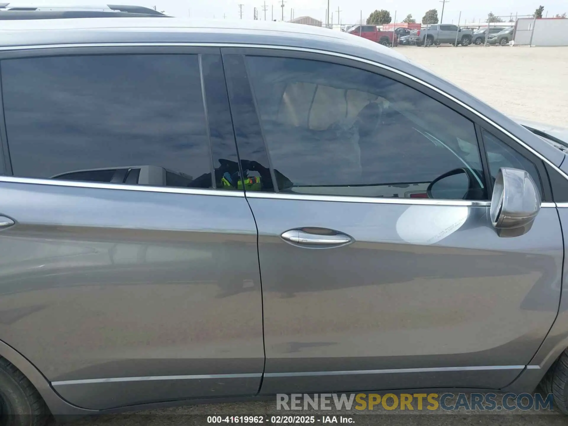 12 Photograph of a damaged car LRBFX1SA0LD225290 BUICK ENVISION 2020