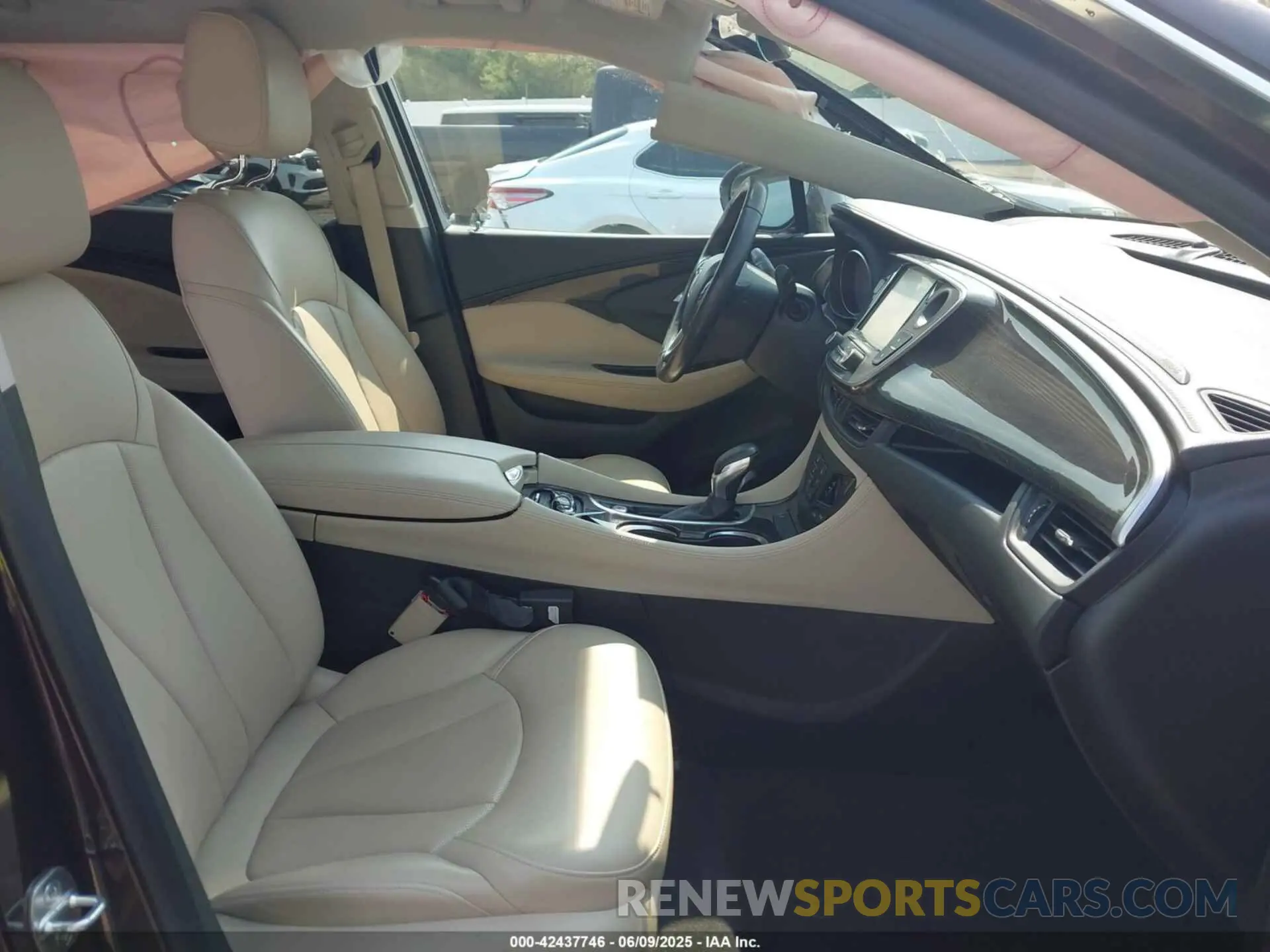 5 Photograph of a damaged car LRBFX2SA5LD067602 BUICK ENVISION 2020