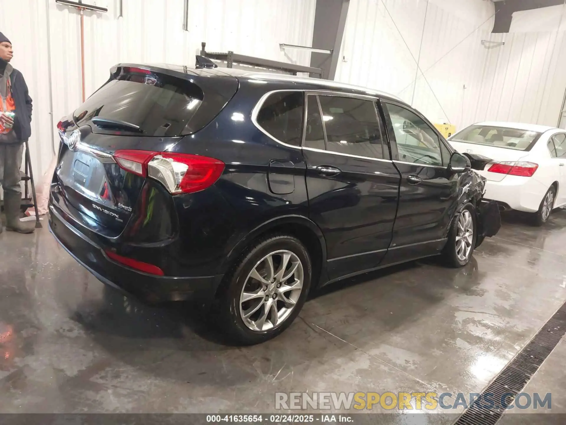 4 Photograph of a damaged car LRBFX2SA6LD225946 BUICK ENVISION 2020