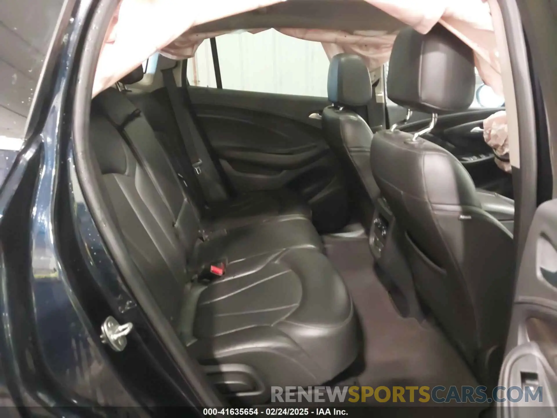 8 Photograph of a damaged car LRBFX2SA6LD225946 BUICK ENVISION 2020
