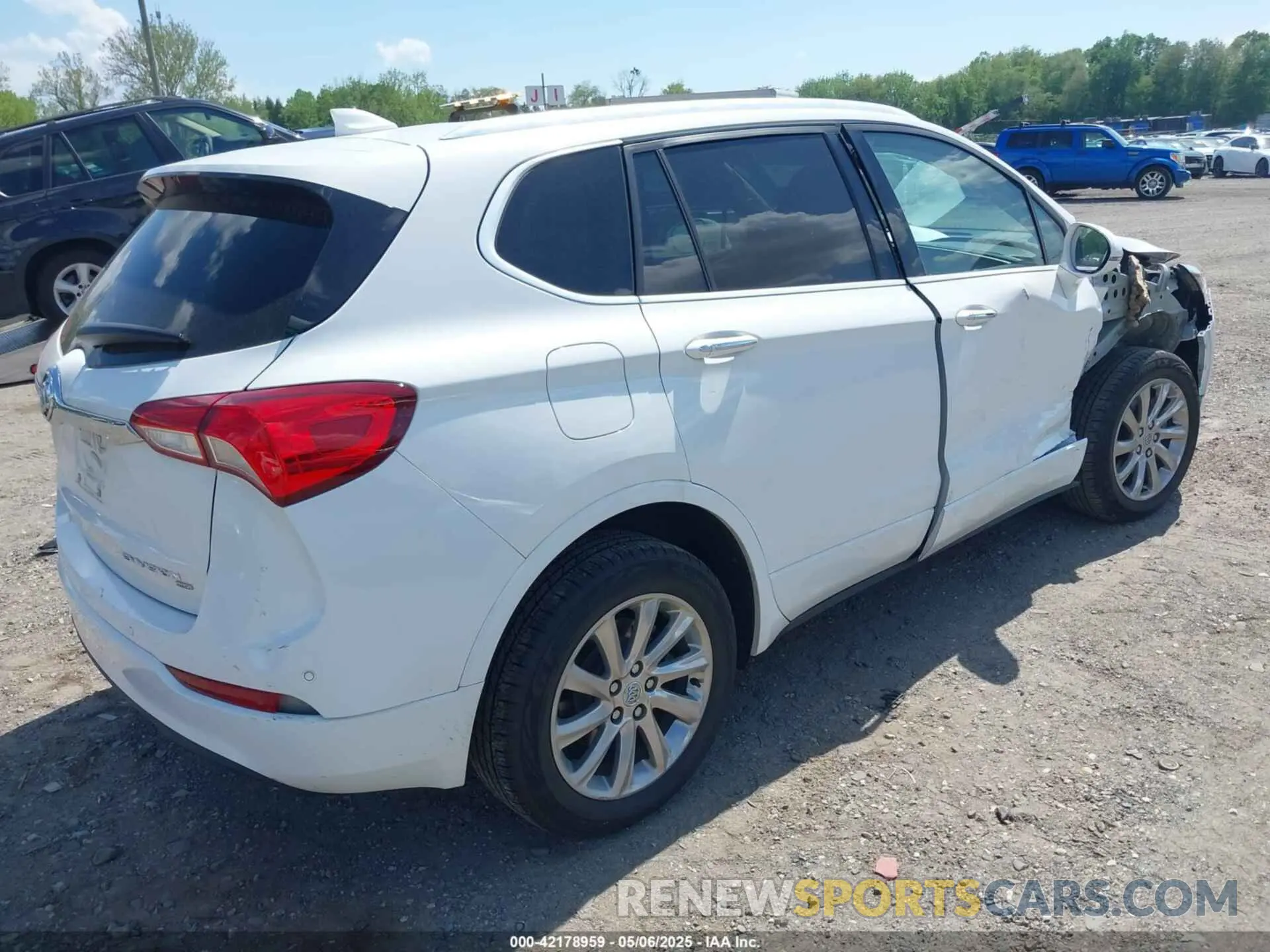 4 Photograph of a damaged car LRBFX2SA7LD079041 BUICK ENVISION 2020