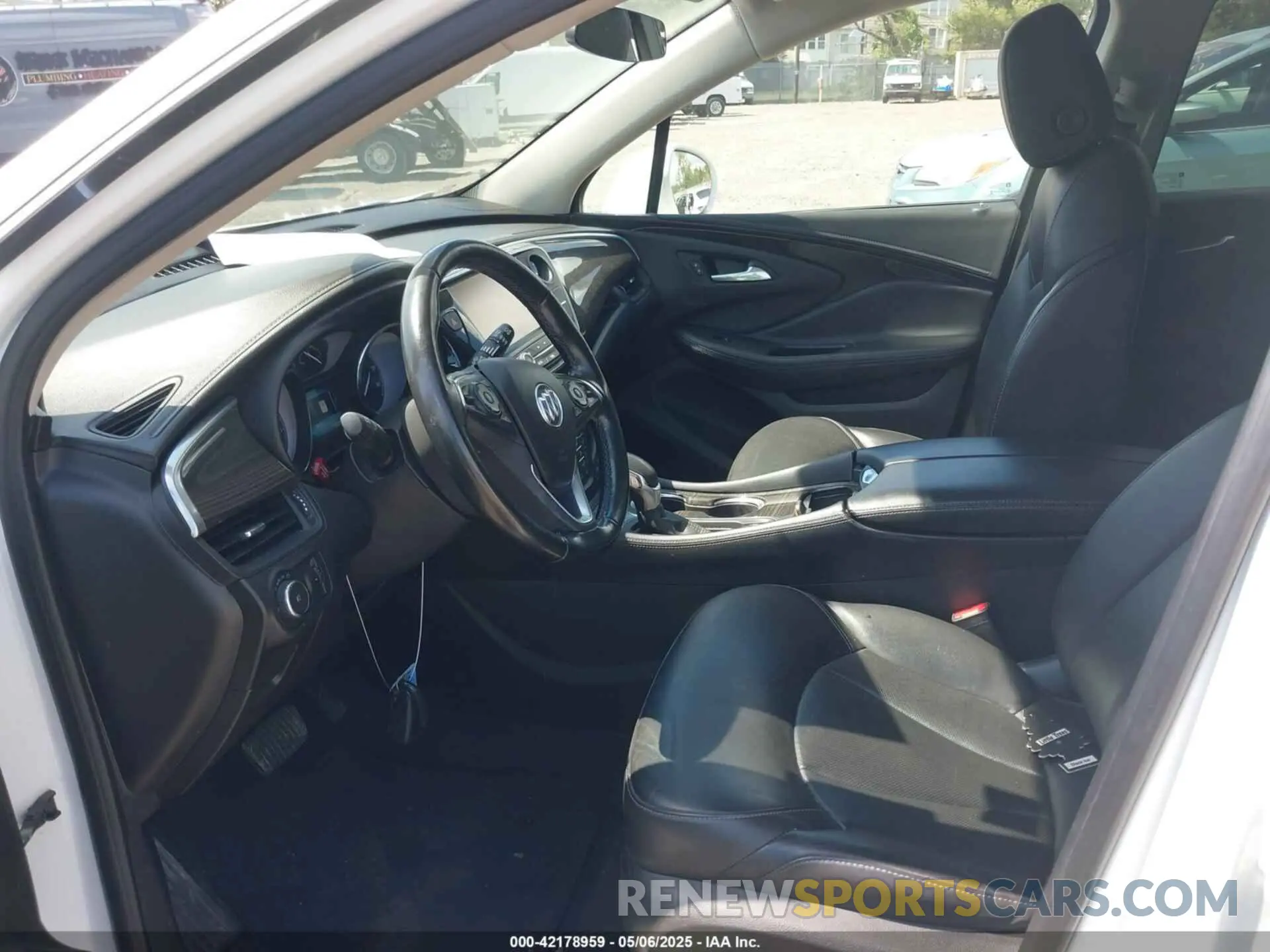 5 Photograph of a damaged car LRBFX2SA7LD079041 BUICK ENVISION 2020