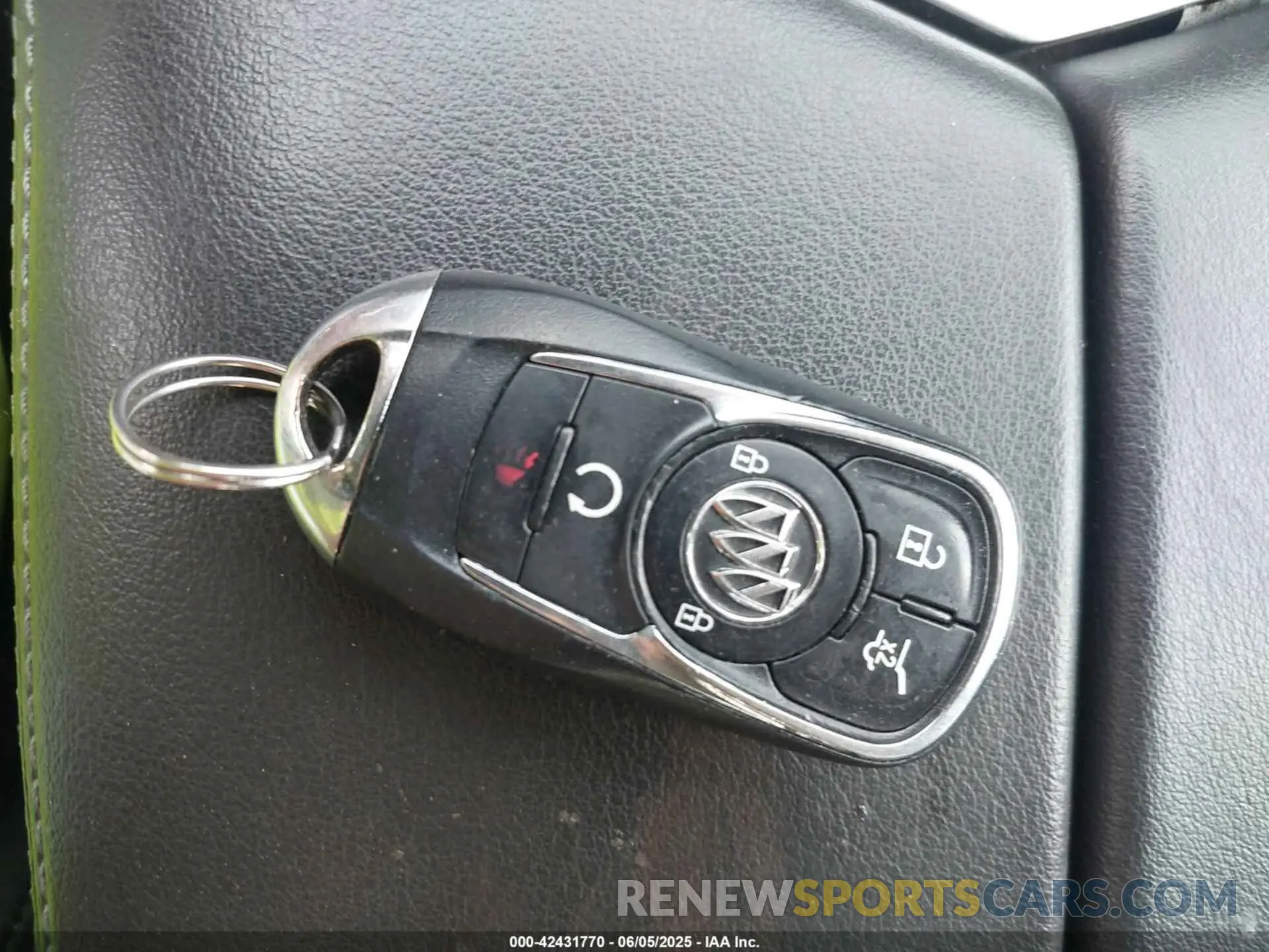11 Photograph of a damaged car LRBFX2SA7LD082957 BUICK ENVISION 2020