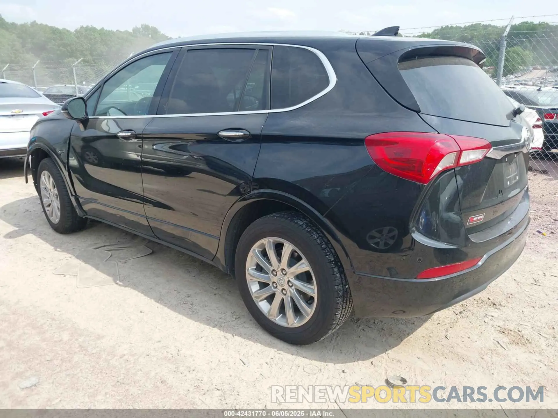 3 Photograph of a damaged car LRBFX2SA7LD082957 BUICK ENVISION 2020