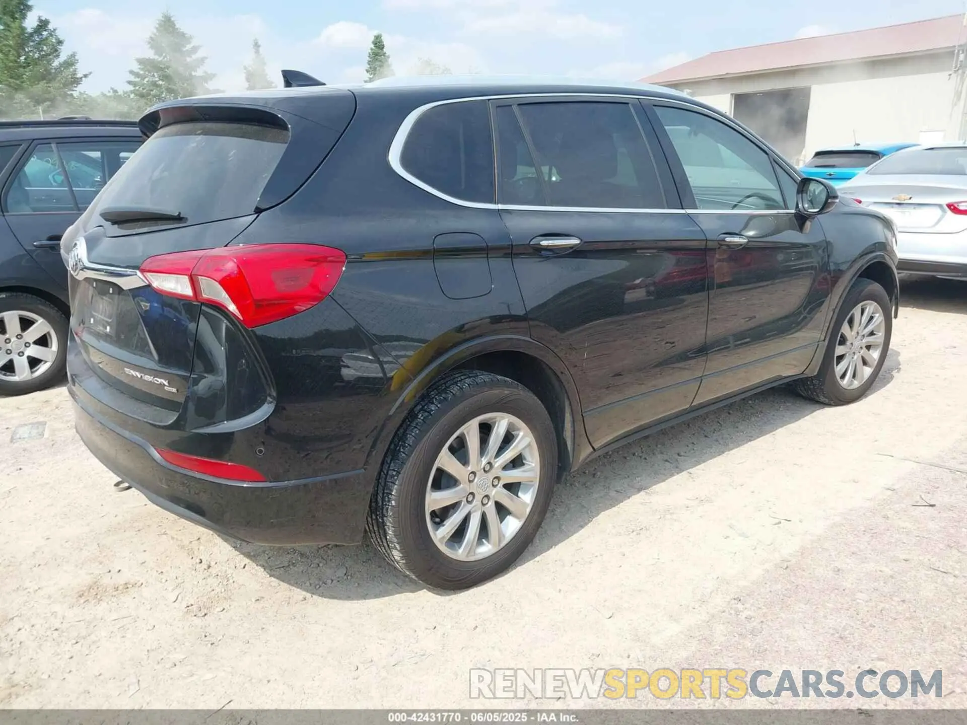 4 Photograph of a damaged car LRBFX2SA7LD082957 BUICK ENVISION 2020