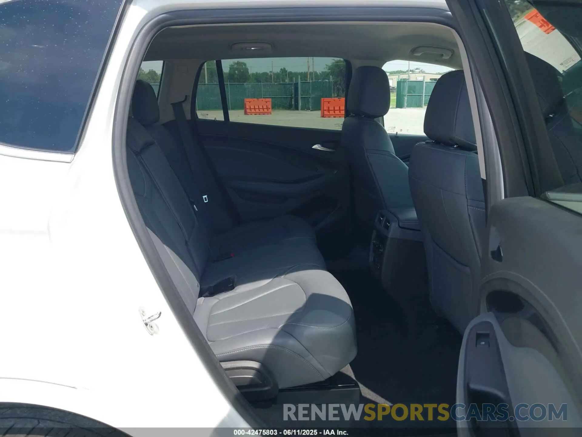 8 Photograph of a damaged car LRBFX2SA9LD225214 BUICK ENVISION 2020