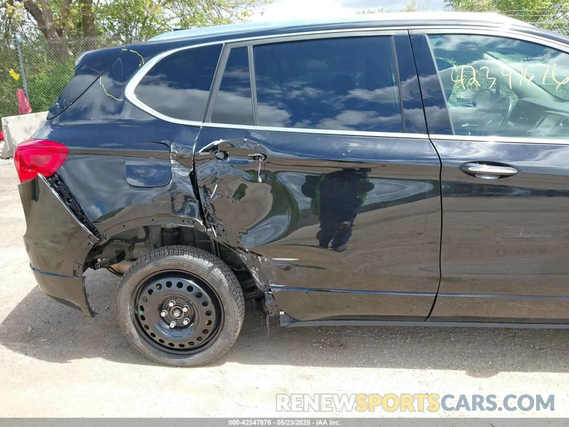 6 Photograph of a damaged car LRBFX2SAXLD018038 BUICK ENVISION 2020