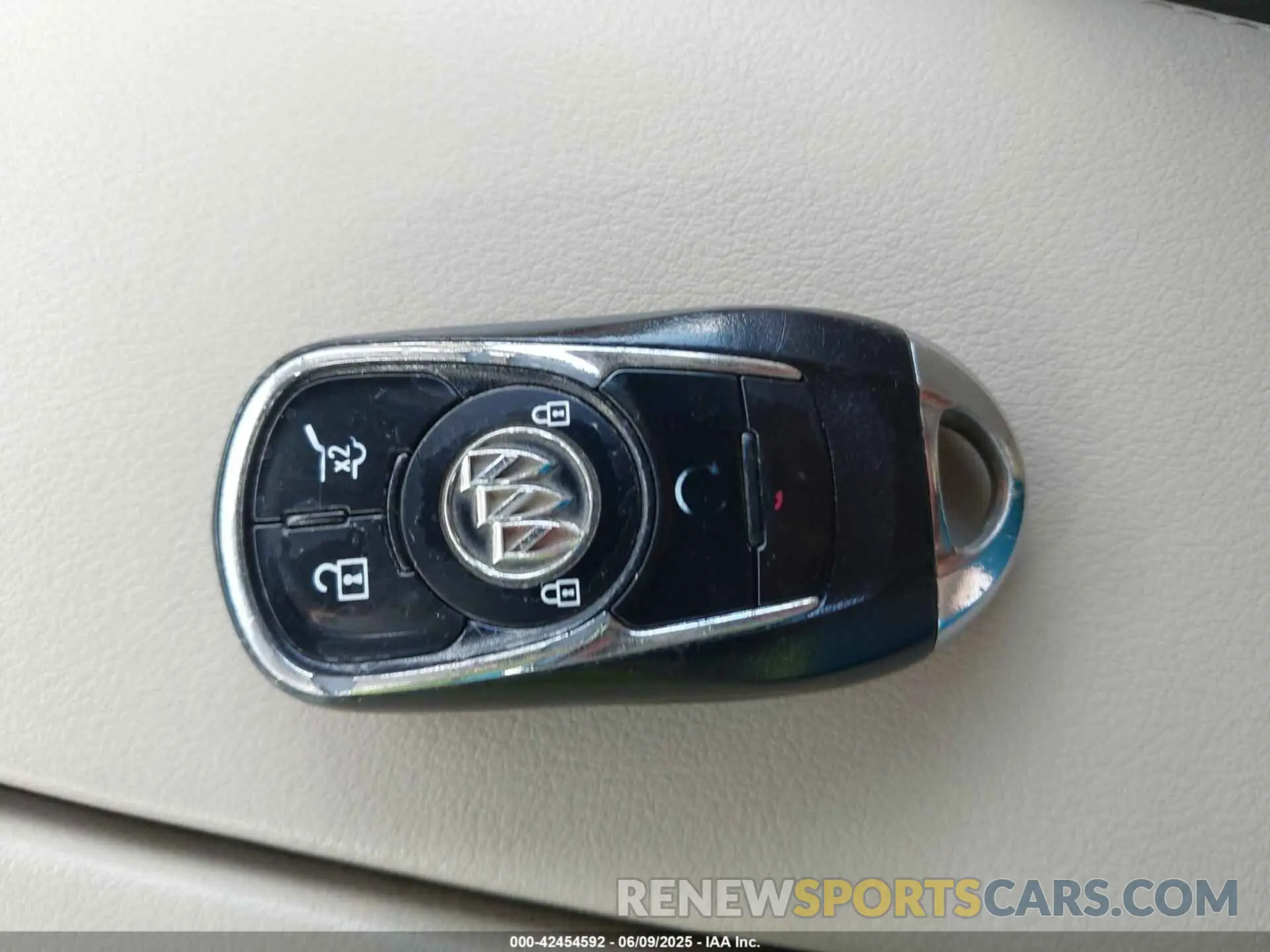 11 Photograph of a damaged car LRBFXBSA1LD016047 BUICK ENVISION 2020