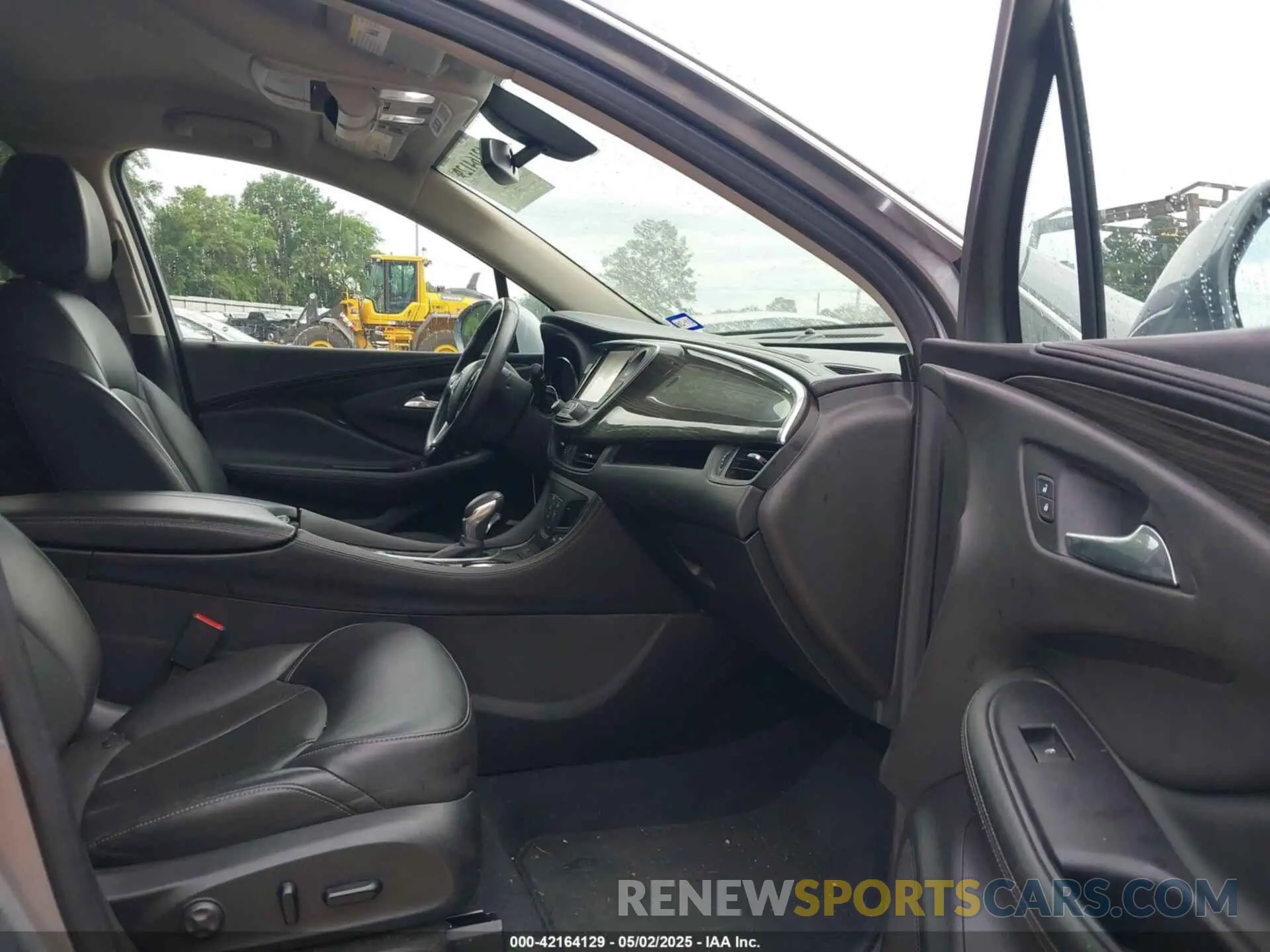 5 Photograph of a damaged car LRBFXCSA0LD228329 BUICK ENVISION 2020