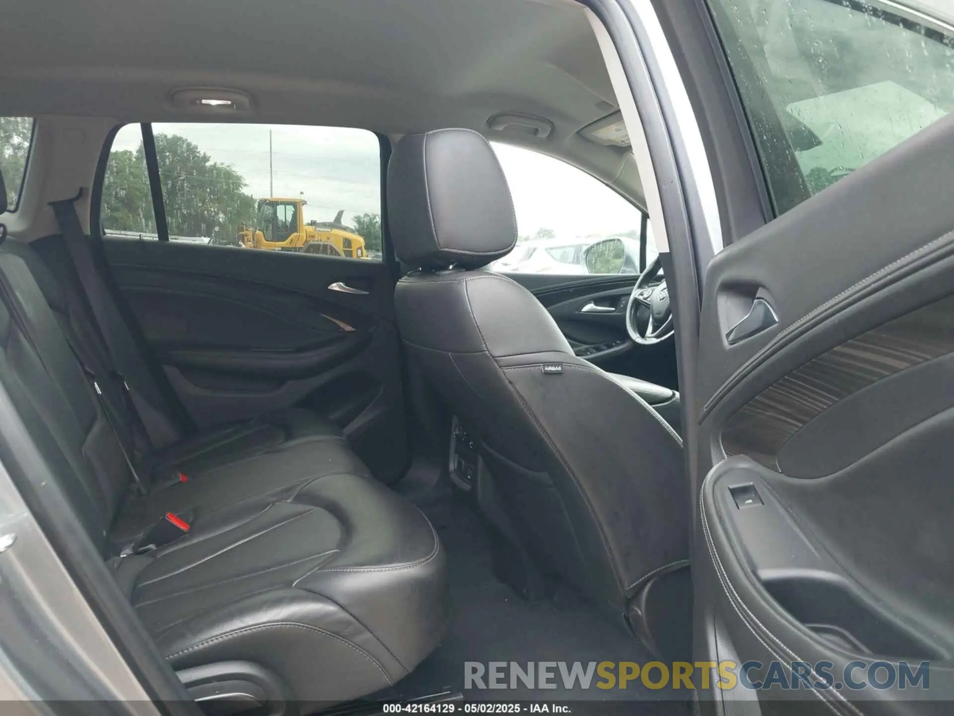 8 Photograph of a damaged car LRBFXCSA0LD228329 BUICK ENVISION 2020