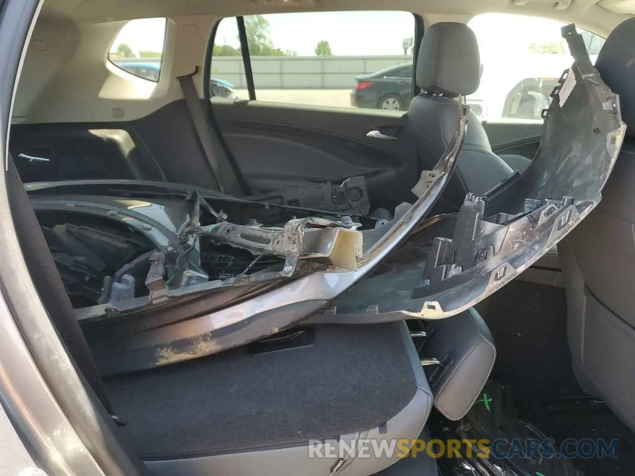 11 Photograph of a damaged car LRBFXCSA2LD183586 BUICK ENVISION 2020