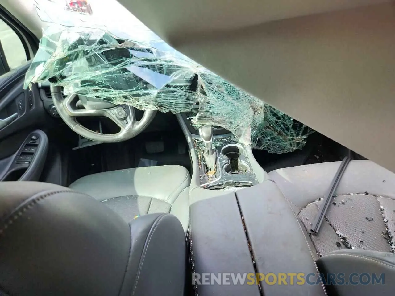 8 Photograph of a damaged car LRBFXCSA3LD195570 BUICK ENVISION 2020