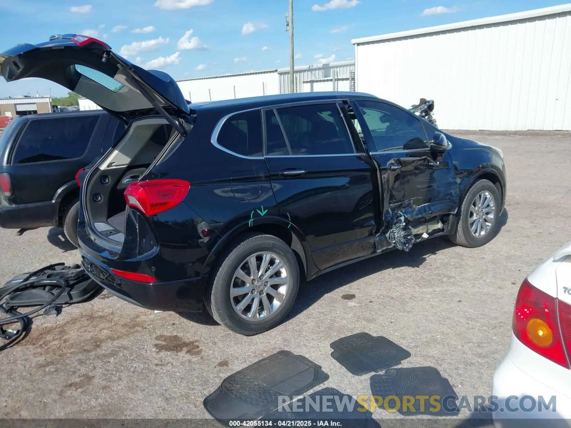 4 Photograph of a damaged car LRBFXCSA3LD209970 BUICK ENVISION 2020