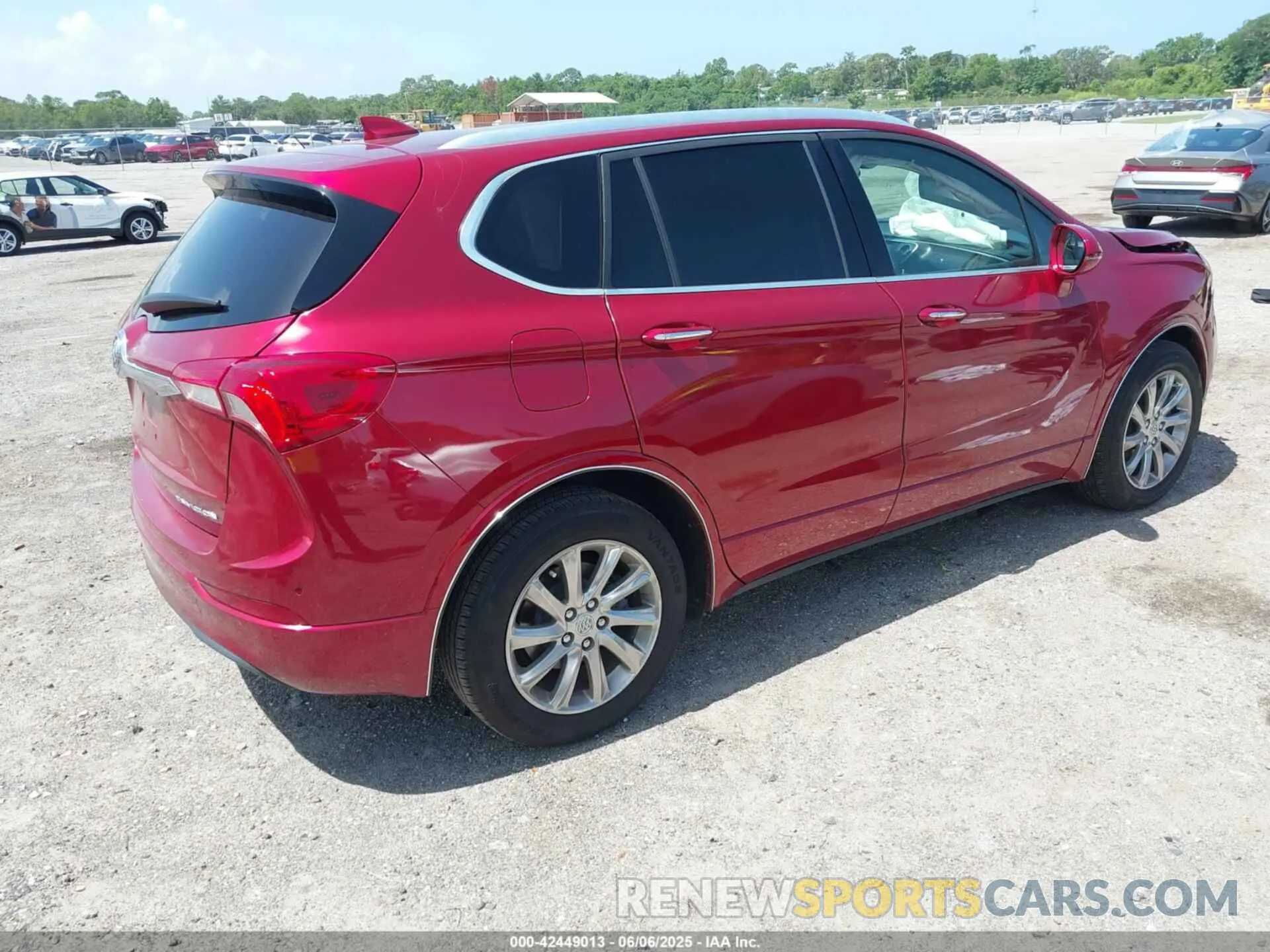 4 Photograph of a damaged car LRBFXCSA5LD030877 BUICK ENVISION 2020