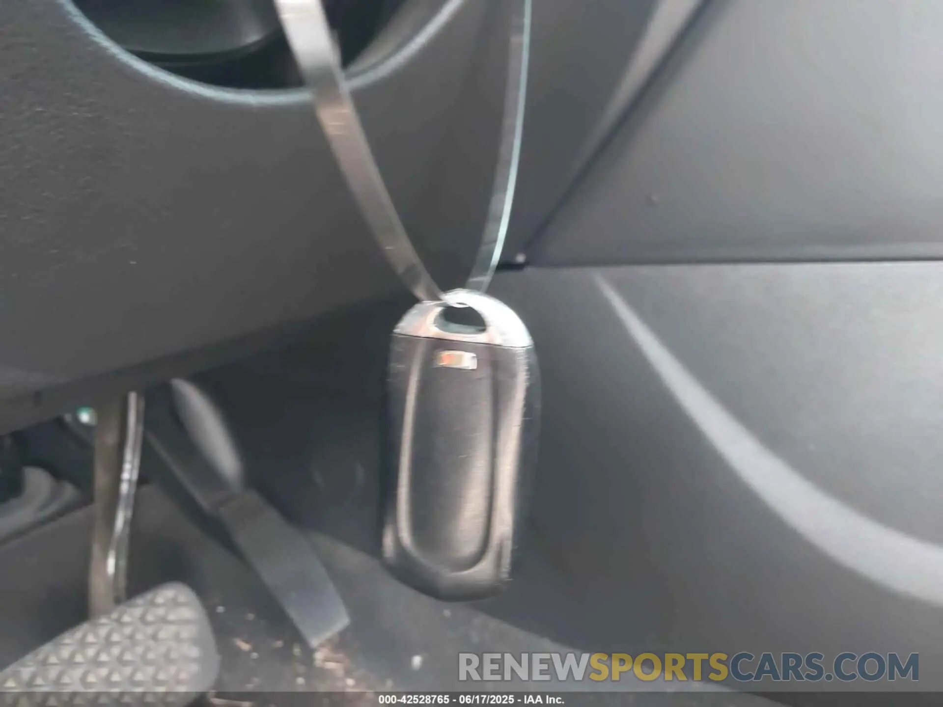 11 Photograph of a damaged car LRBFXCSA6LD101102 BUICK ENVISION 2020