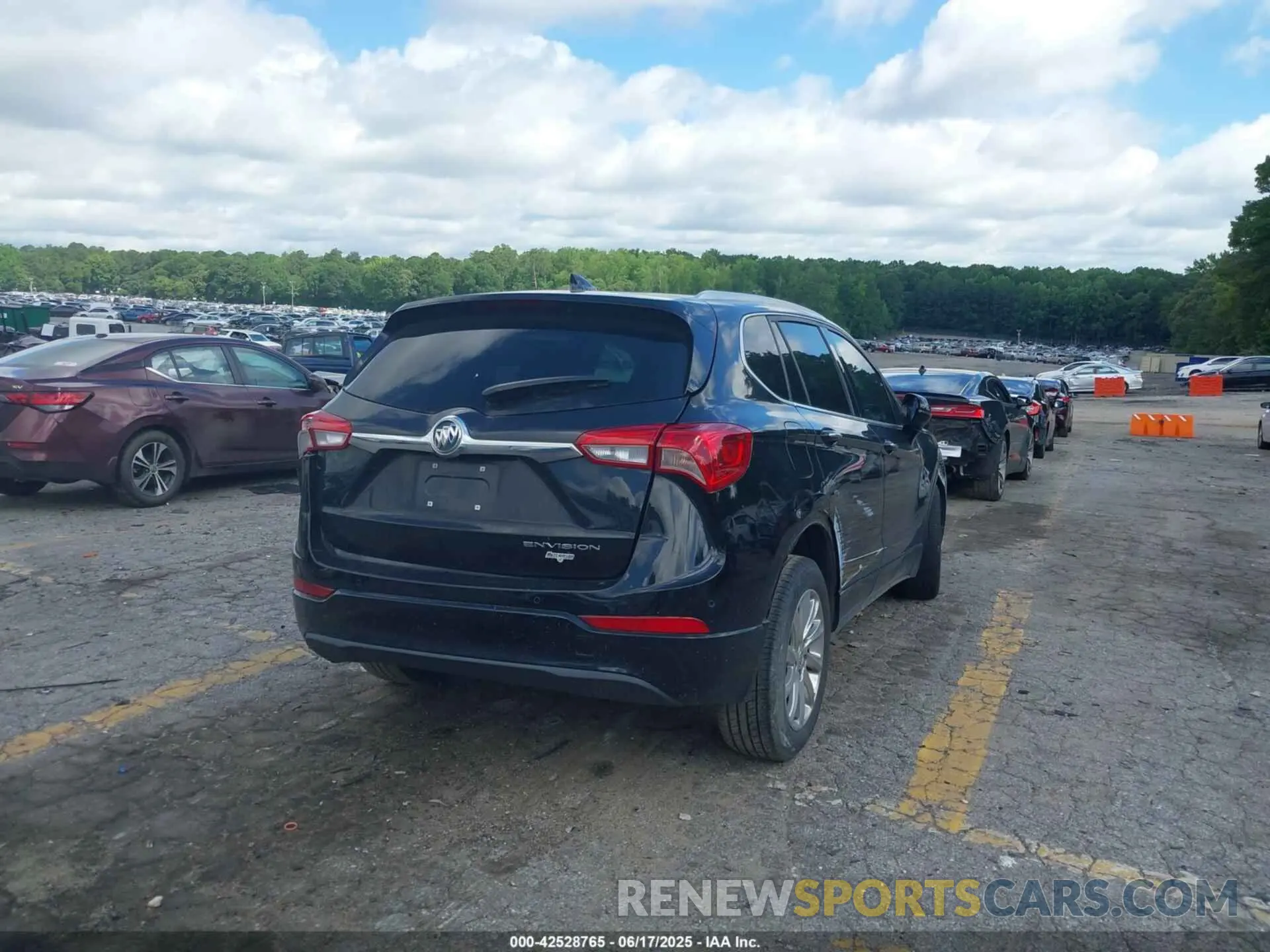 4 Photograph of a damaged car LRBFXCSA6LD101102 BUICK ENVISION 2020