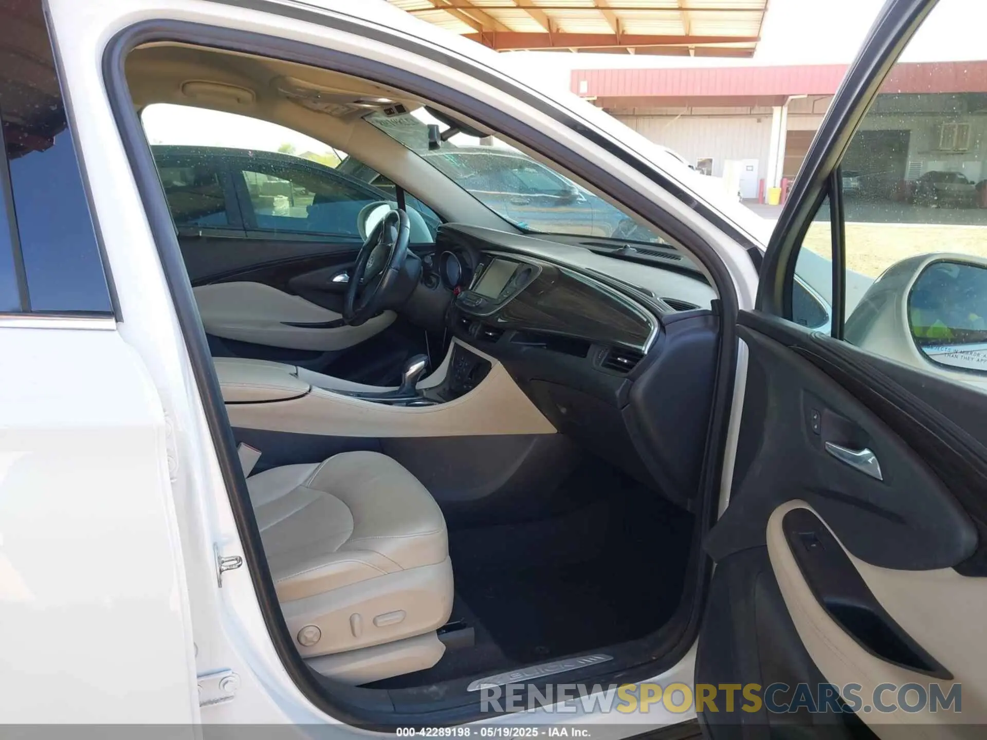 5 Photograph of a damaged car LRBFXCSA8LD037418 BUICK ENVISION 2020