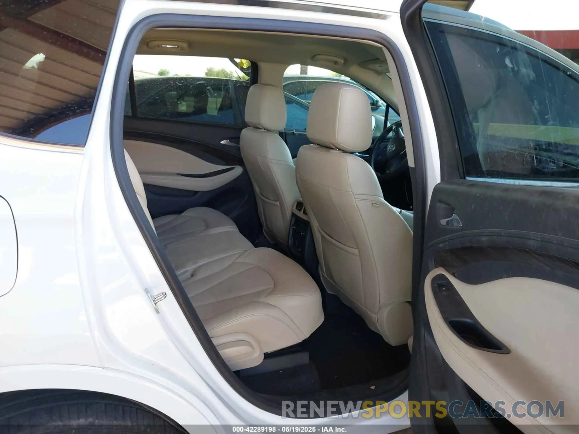 8 Photograph of a damaged car LRBFXCSA8LD037418 BUICK ENVISION 2020