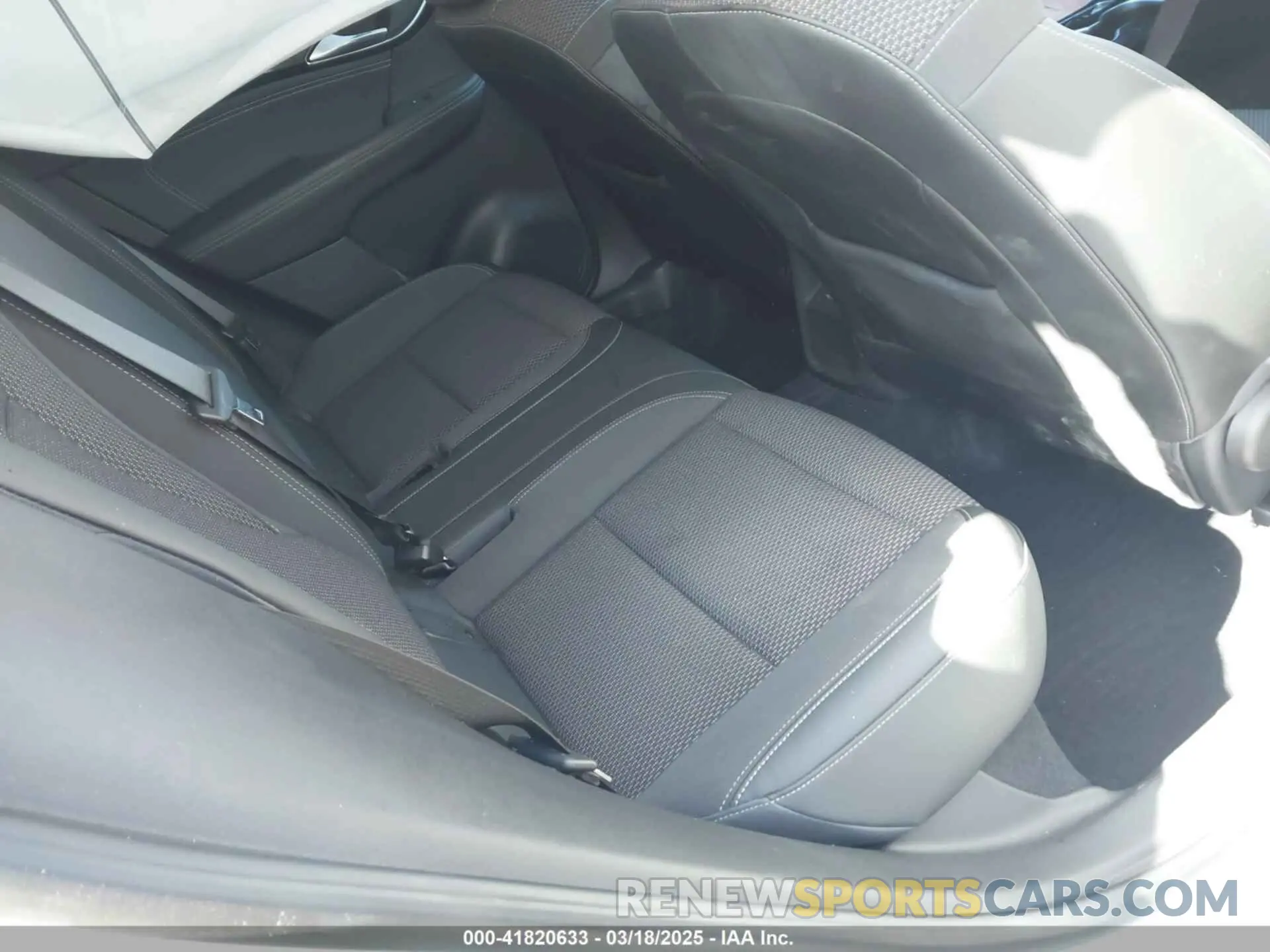 8 Photograph of a damaged car LRBAZLR45MD041450 BUICK ENVISION 2021