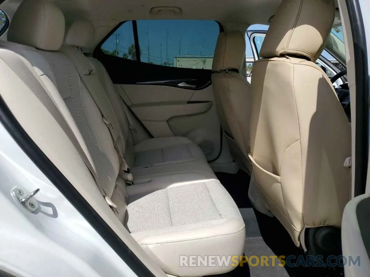 11 Photograph of a damaged car LRBAZLR47MD195979 BUICK ENVISION 2021