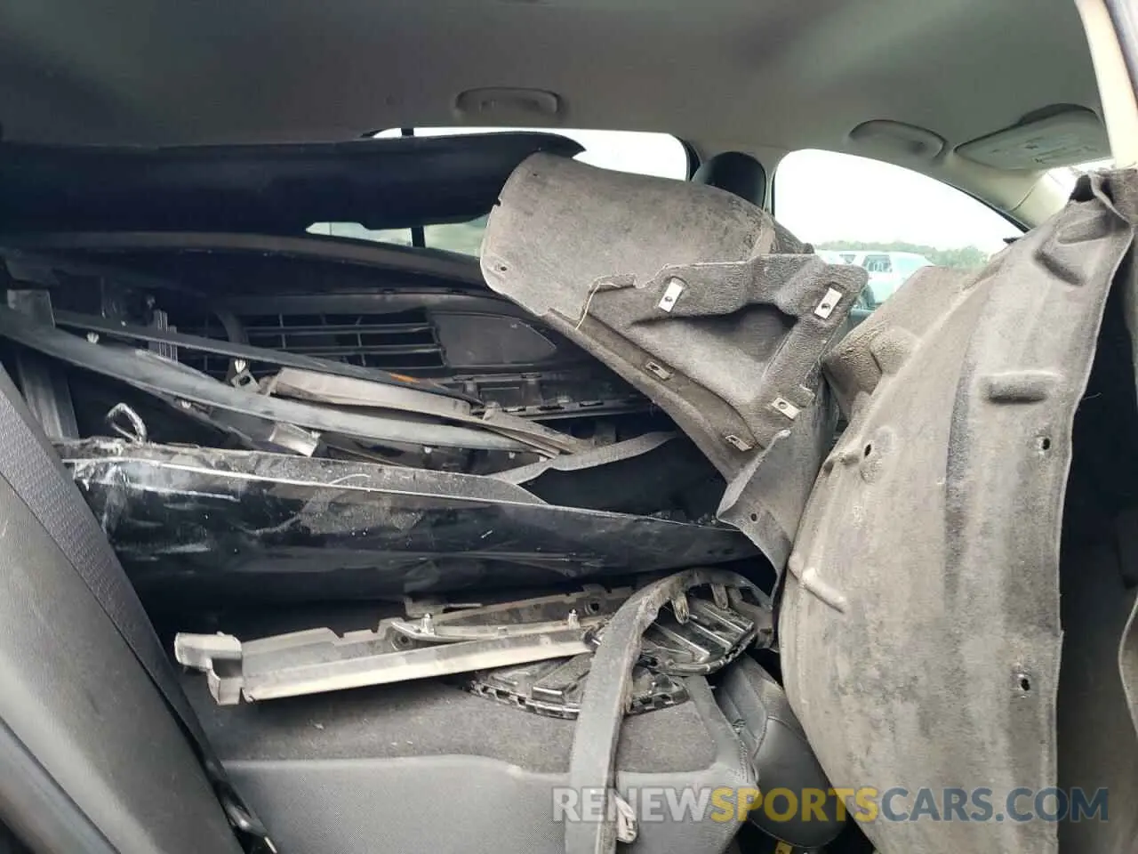 11 Photograph of a damaged car LRBAZLR48MD063216 BUICK ENVISION 2021