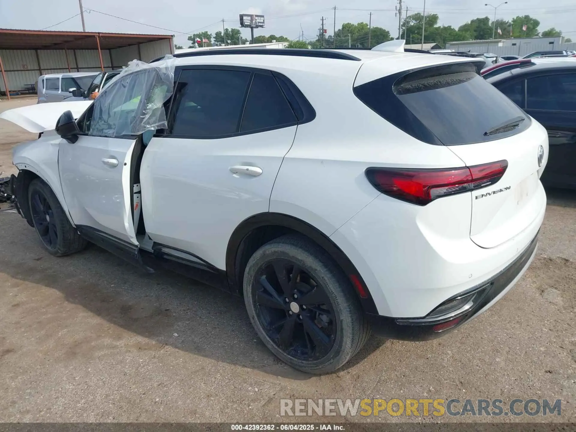 3 Photograph of a damaged car LRBAZLR4XMD167108 BUICK ENVISION 2021