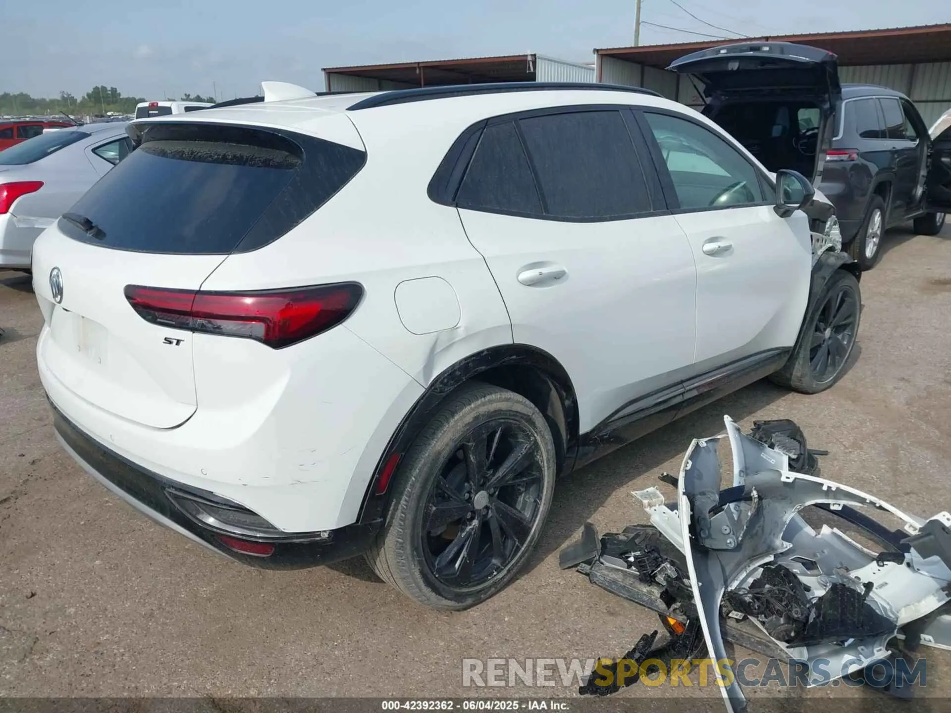 4 Photograph of a damaged car LRBAZLR4XMD167108 BUICK ENVISION 2021