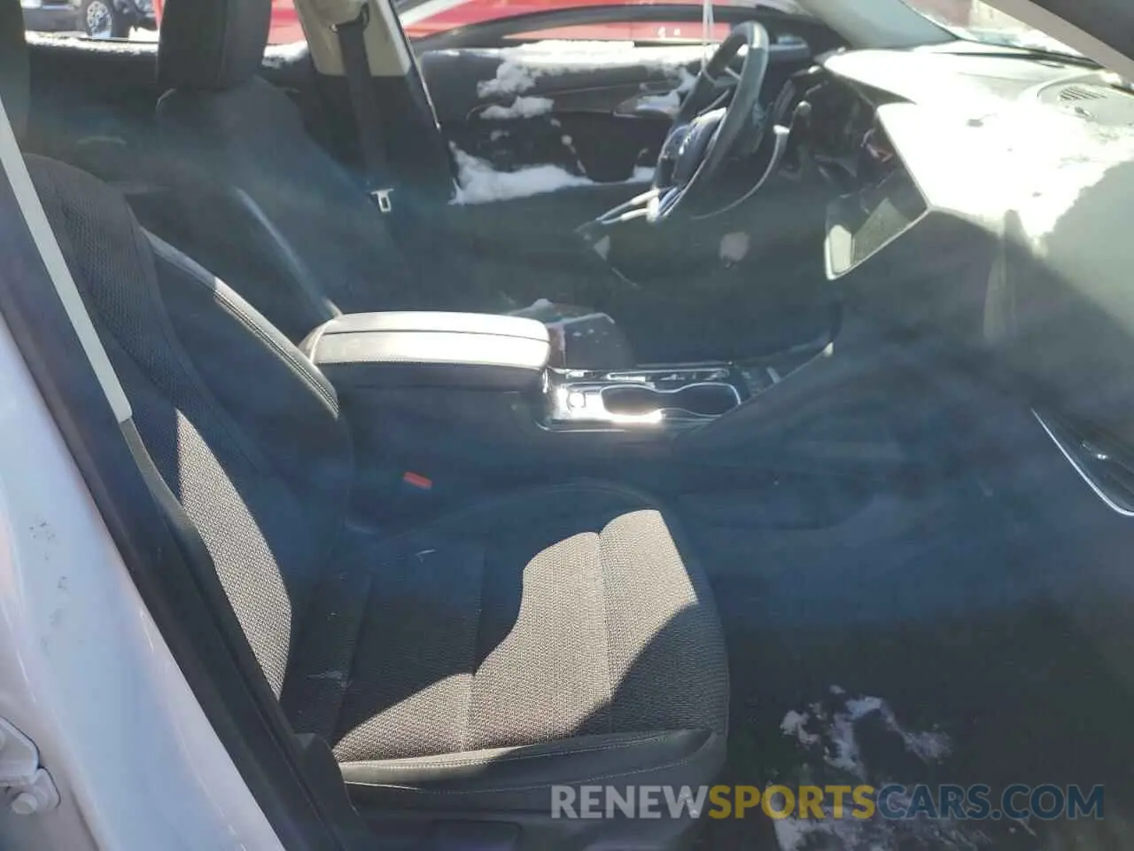 7 Photograph of a damaged car LRBFZMR40MD064713 BUICK ENVISION 2021