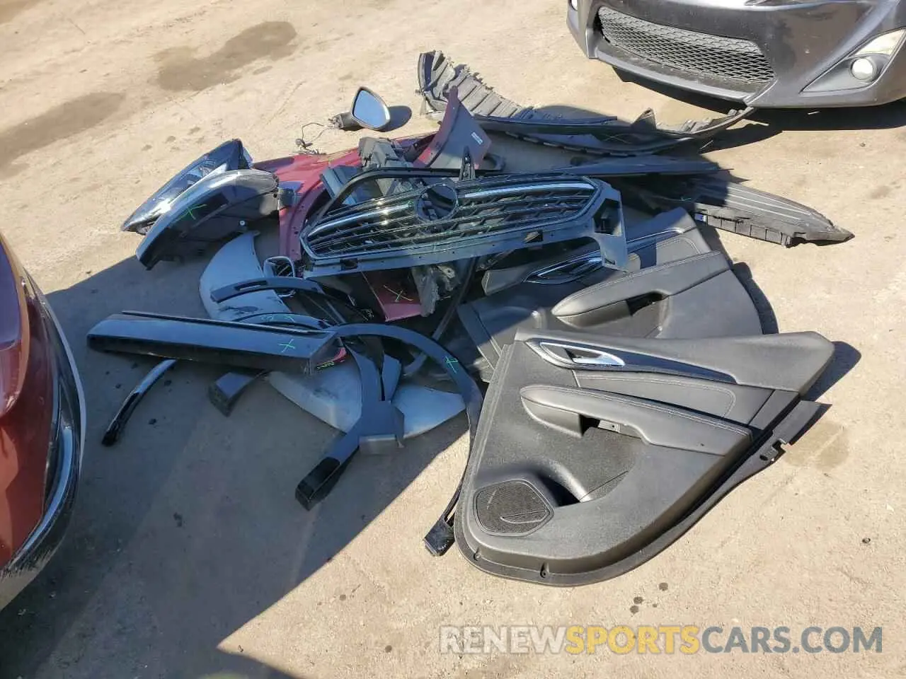 13 Photograph of a damaged car LRBFZMR41MD112042 BUICK ENVISION 2021