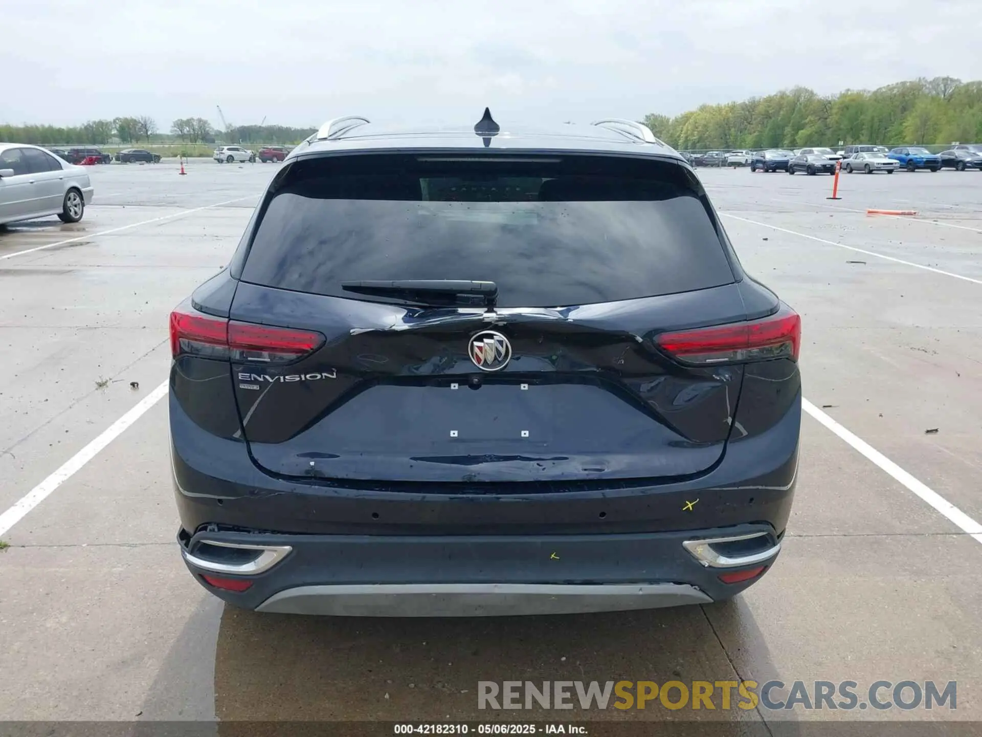 17 Photograph of a damaged car LRBFZMR4XMD109902 BUICK ENVISION 2021