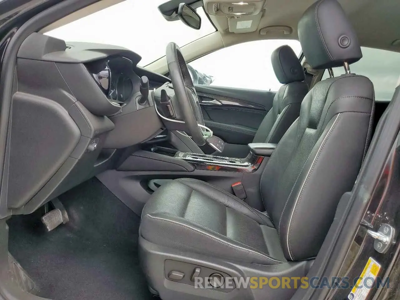 7 Photograph of a damaged car LRBFZNR40MD137780 BUICK ENVISION 2021