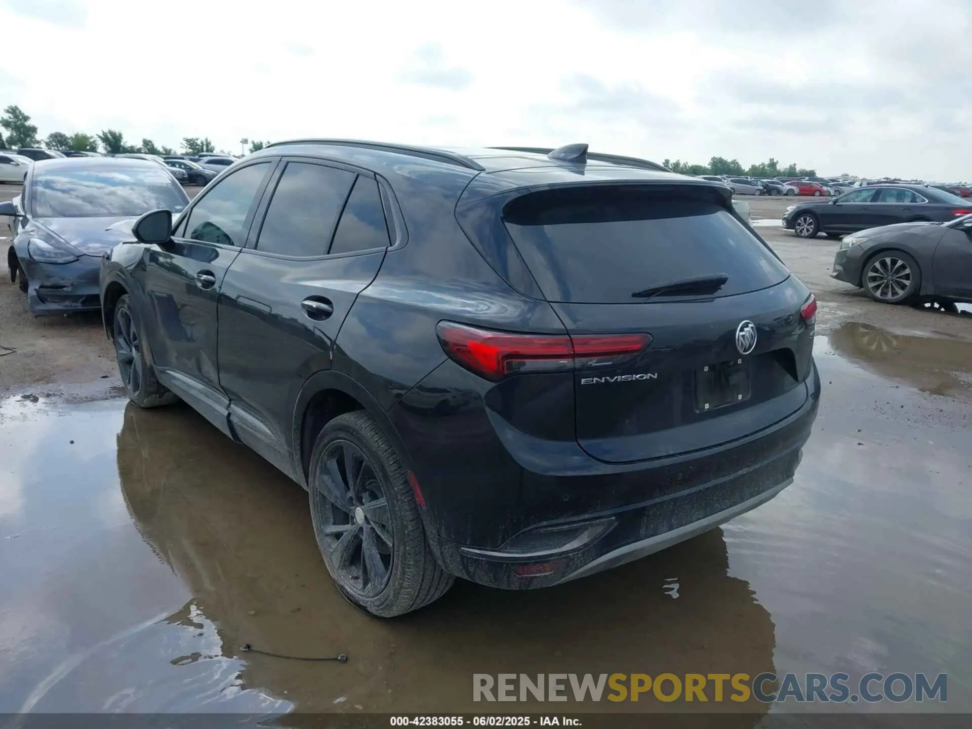 3 Photograph of a damaged car LRBFZNR40MD167085 BUICK ENVISION 2021