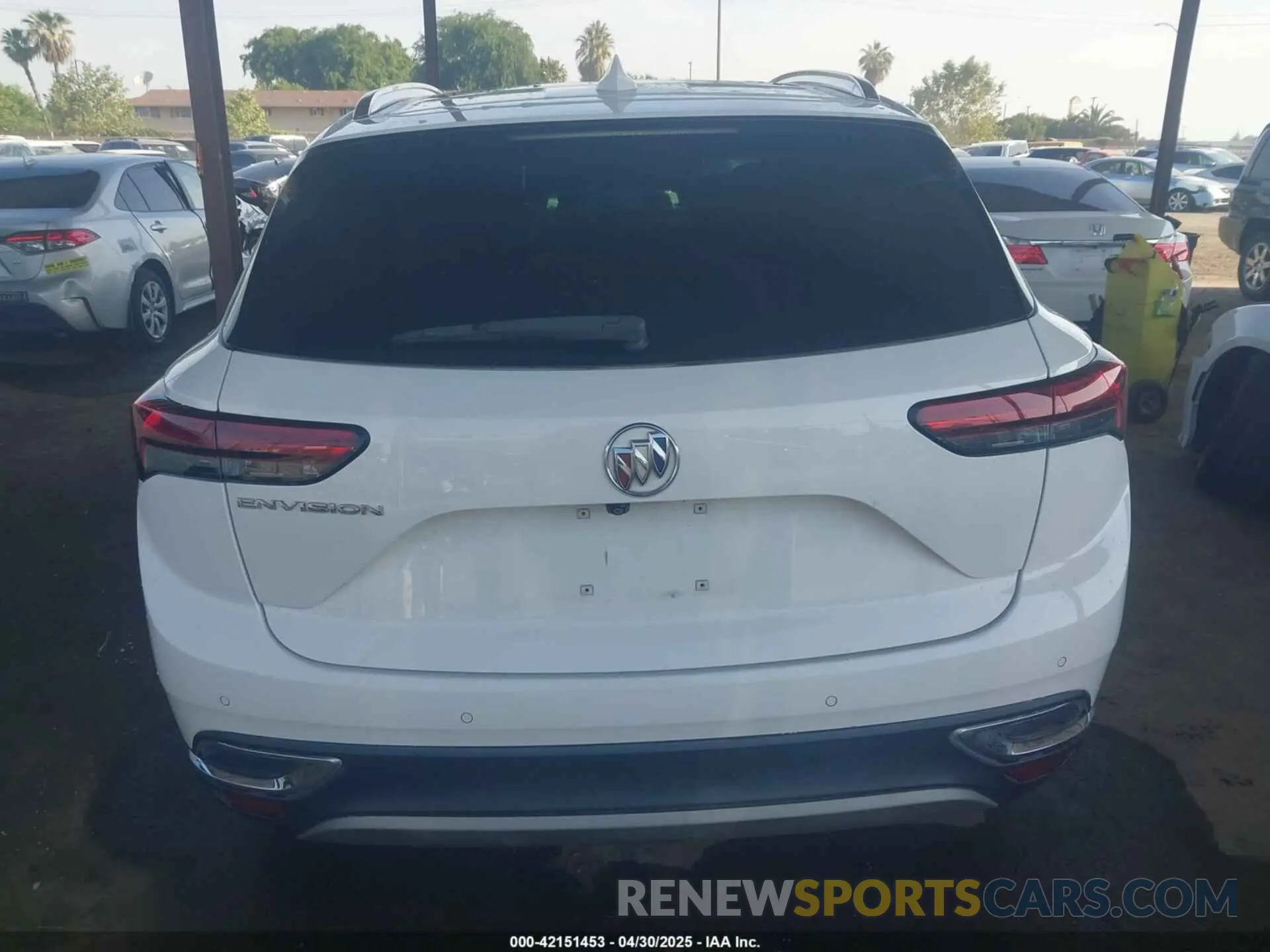 16 Photograph of a damaged car LRBFZNR41MD076150 BUICK ENVISION 2021