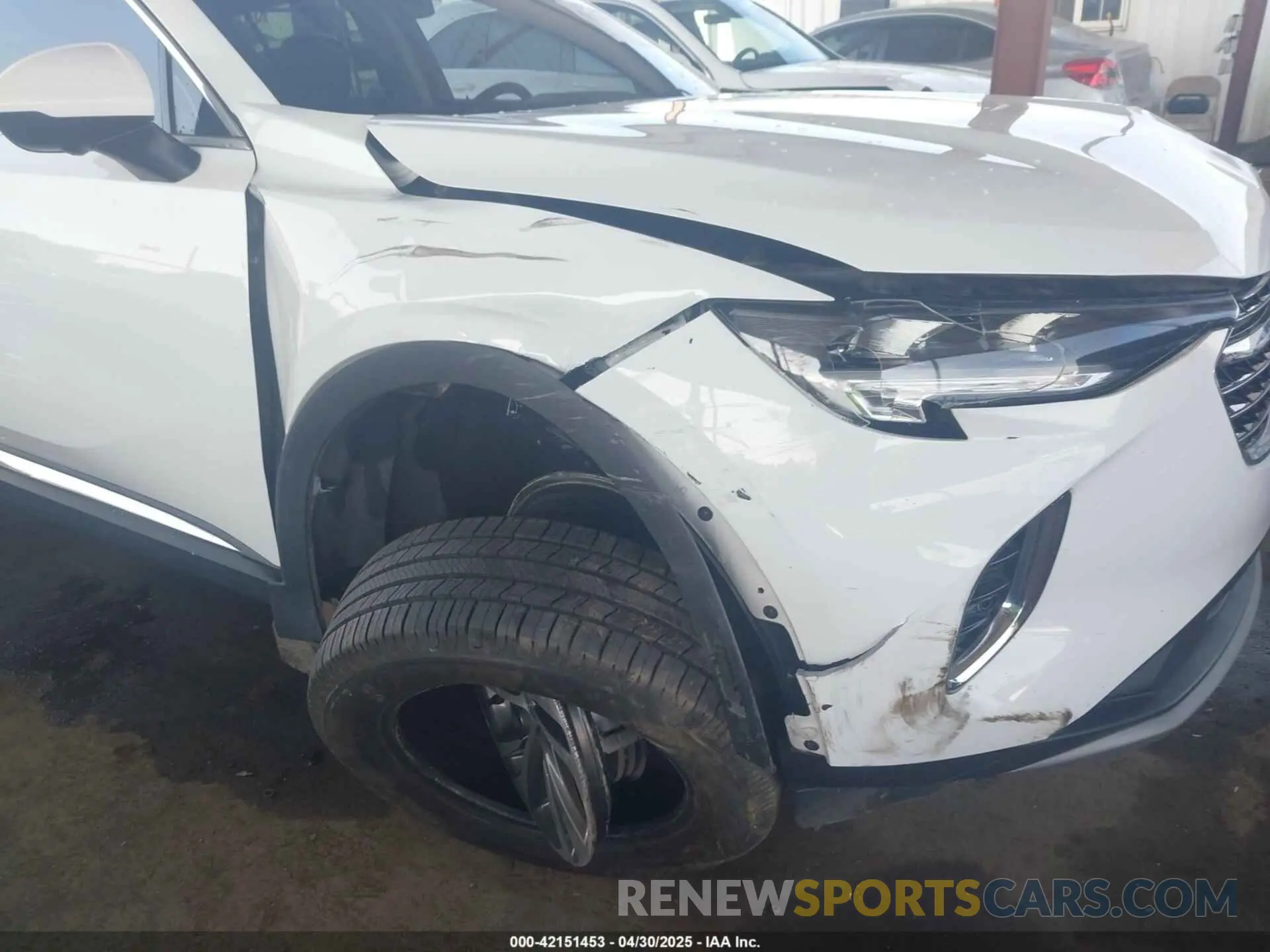 6 Photograph of a damaged car LRBFZNR41MD076150 BUICK ENVISION 2021