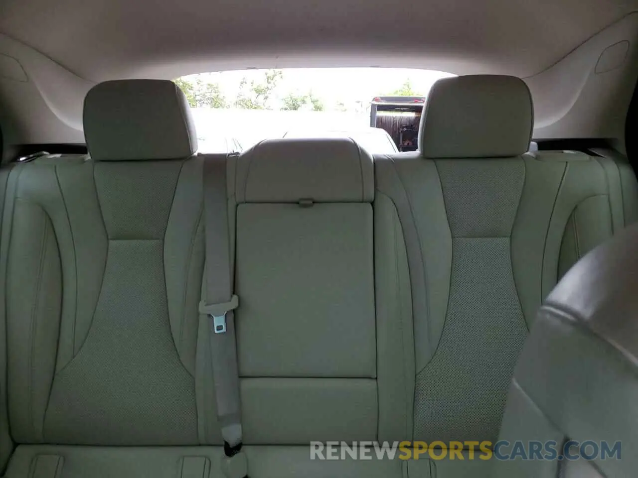 10 Photograph of a damaged car LRBFZNR41MD088556 BUICK ENVISION 2021
