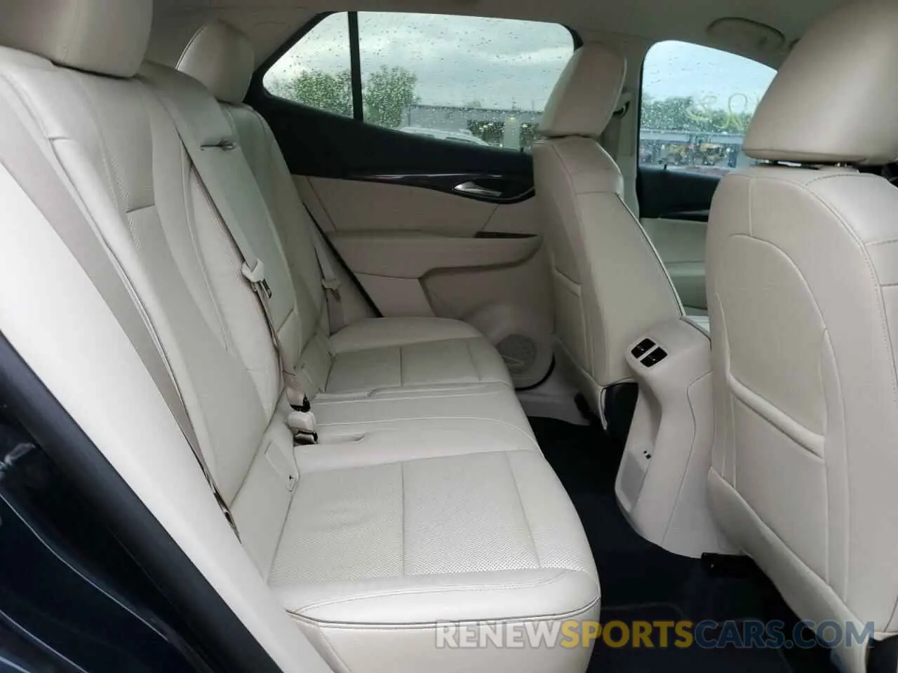 11 Photograph of a damaged car LRBFZNR41MD088556 BUICK ENVISION 2021