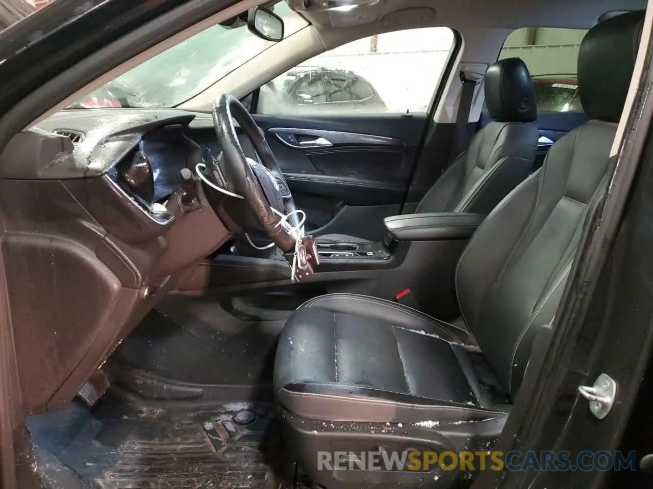 7 Photograph of a damaged car LRBFZNR45MD107979 BUICK ENVISION 2021