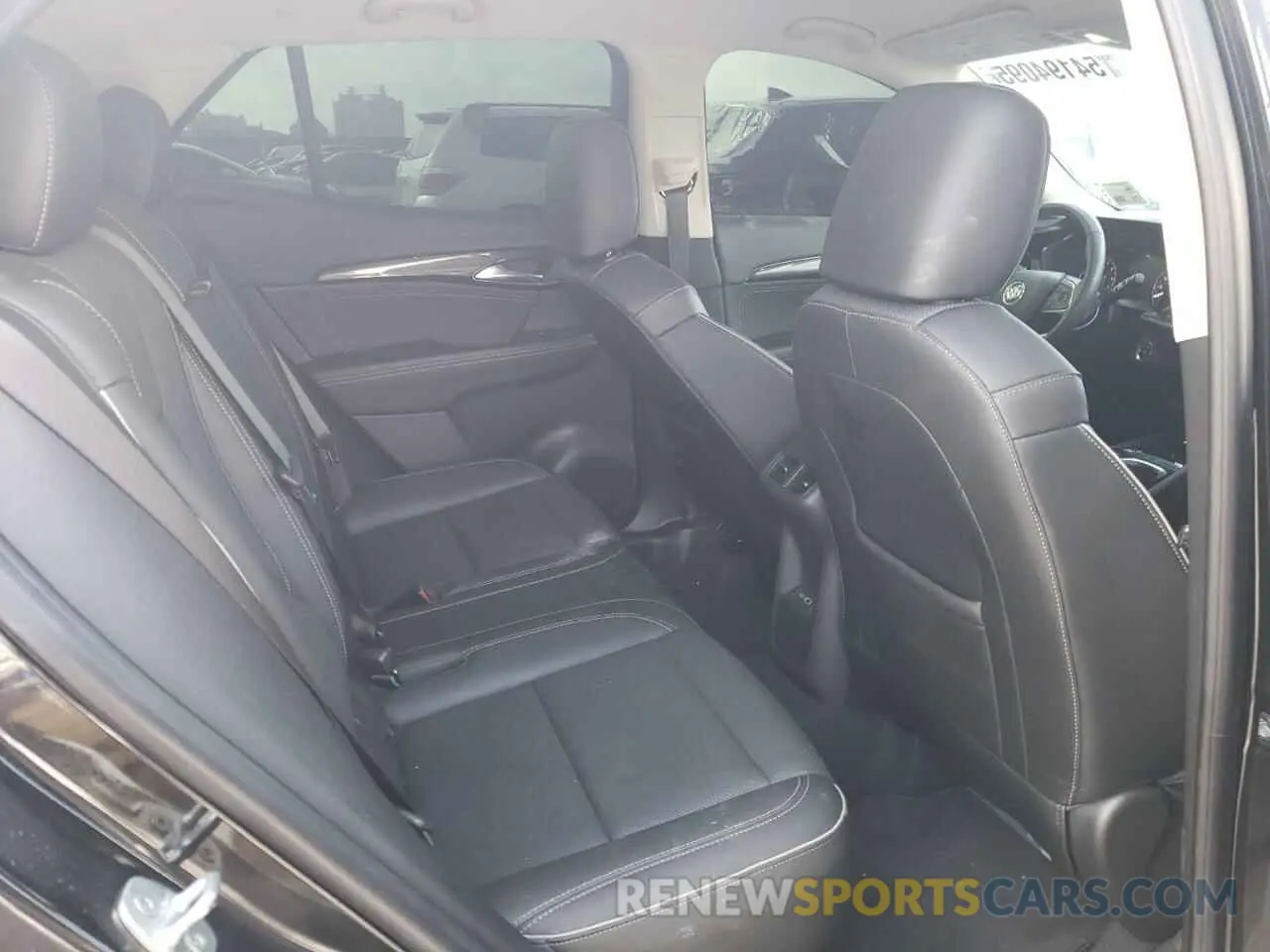 11 Photograph of a damaged car LRBFZNR46MD083062 BUICK ENVISION 2021