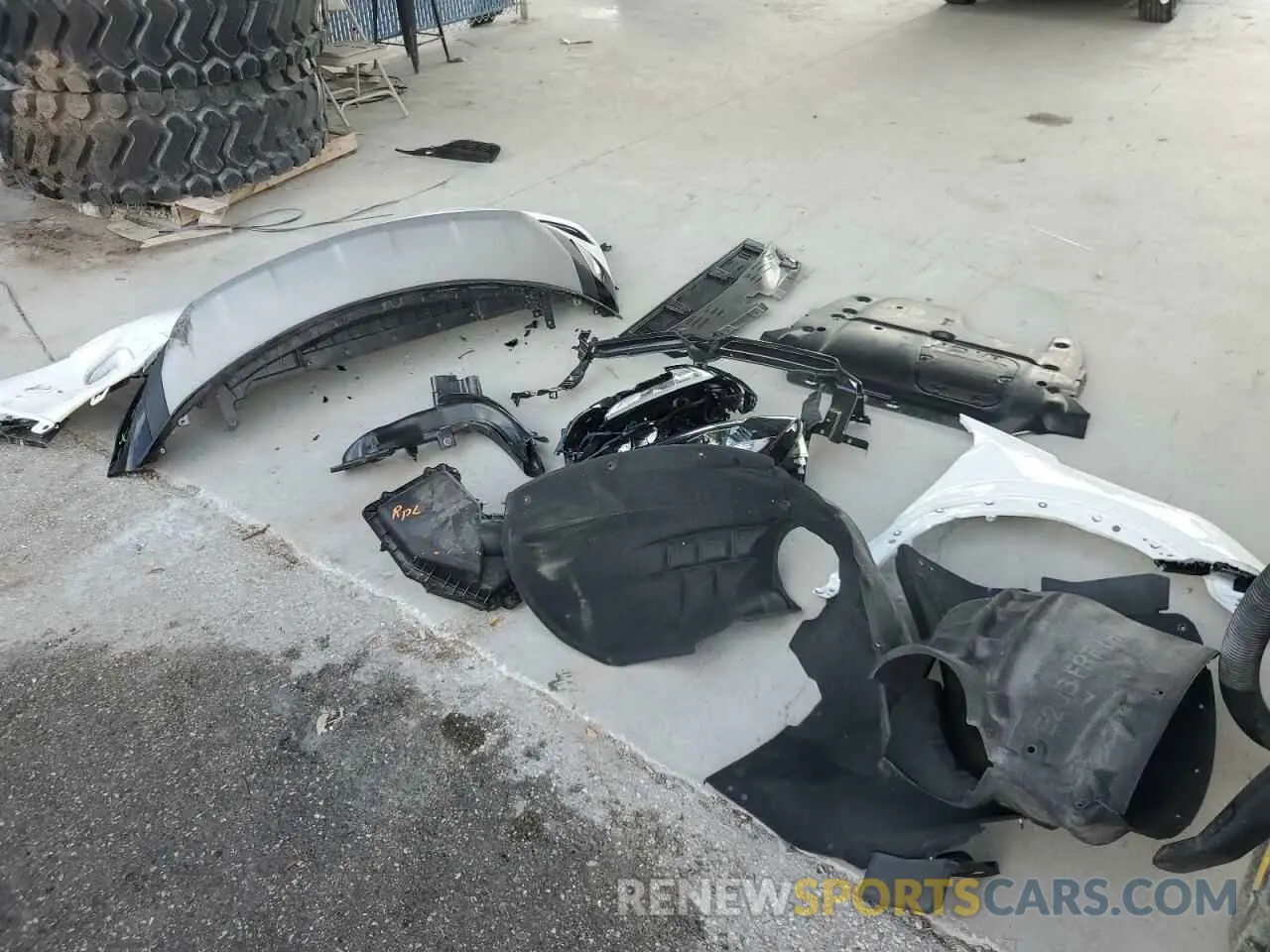 13 Photograph of a damaged car LRBFZNR46MD177720 BUICK ENVISION 2021