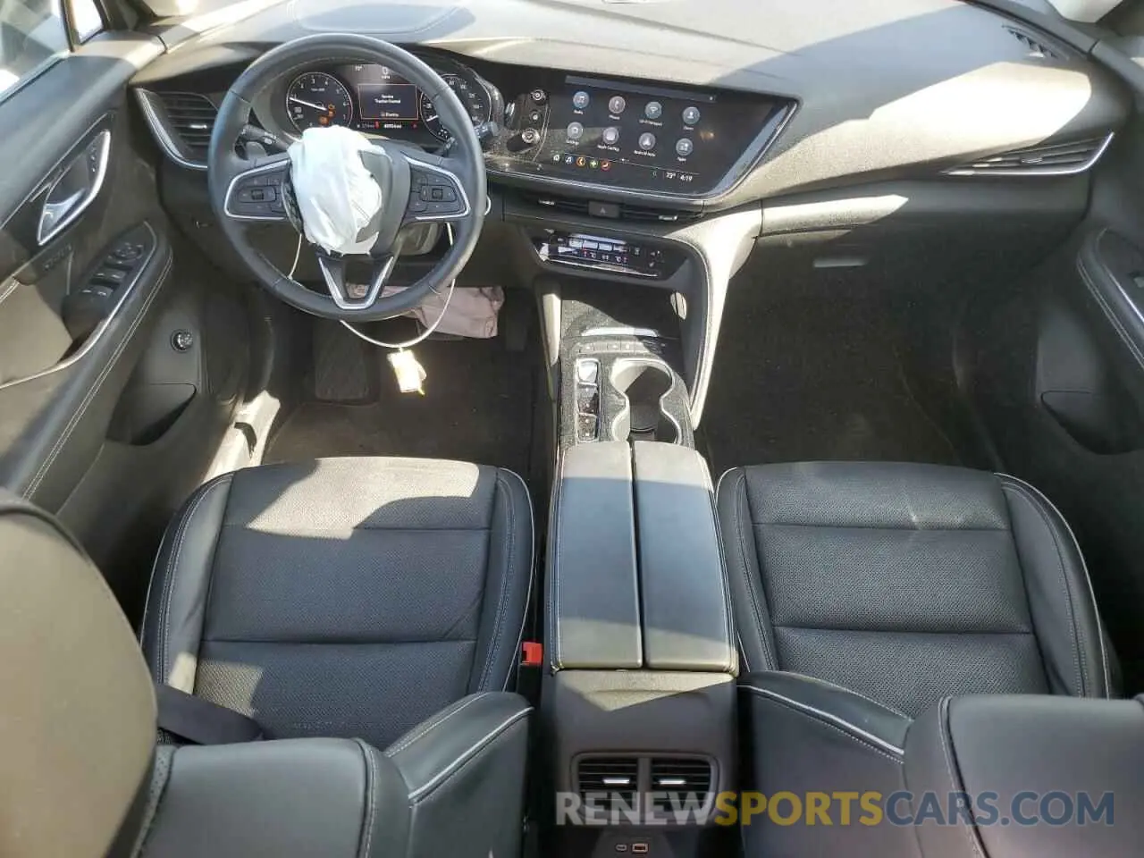 8 Photograph of a damaged car LRBFZNR48MD103151 BUICK ENVISION 2021