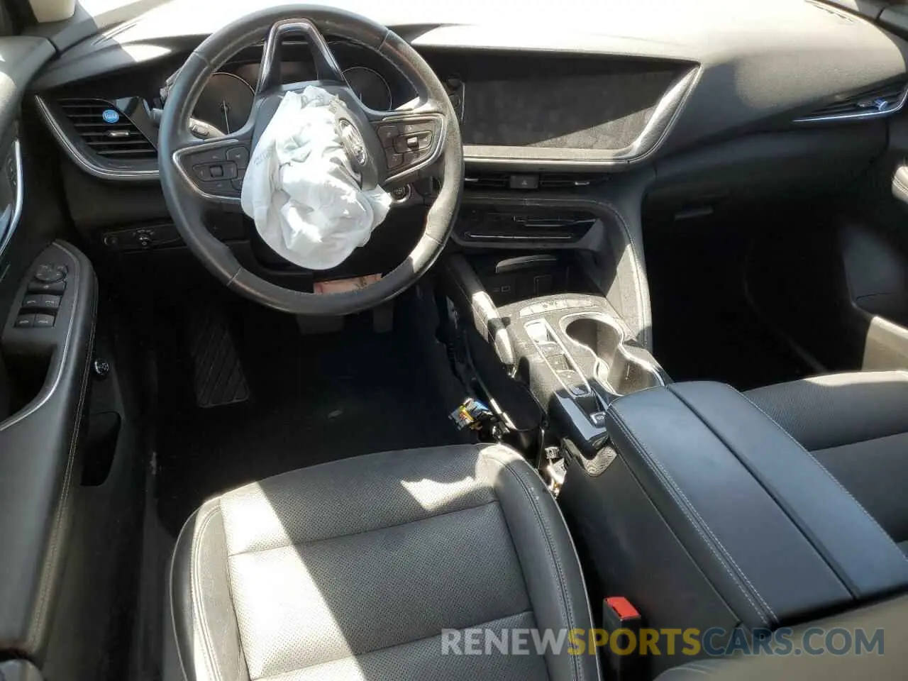 8 Photograph of a damaged car LRBFZNR4XMD167014 BUICK ENVISION 2021
