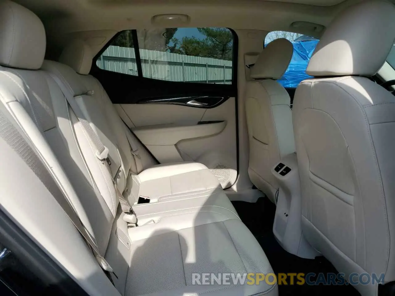 11 Photograph of a damaged car LRBFZPR41MD112897 BUICK ENVISION 2021