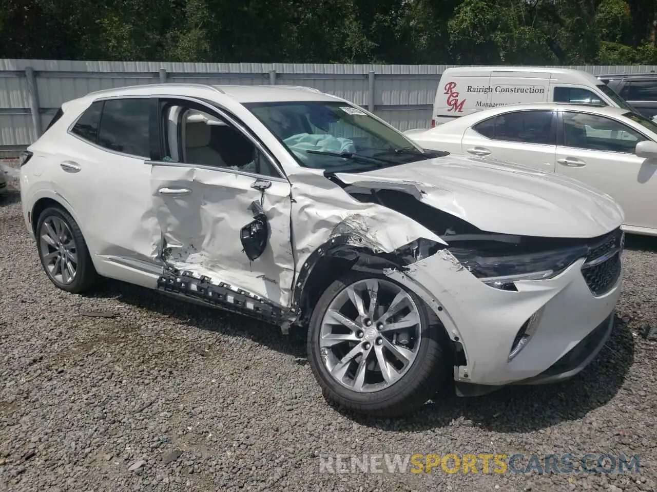 4 Photograph of a damaged car LRBFZRR41MD122678 BUICK ENVISION 2021