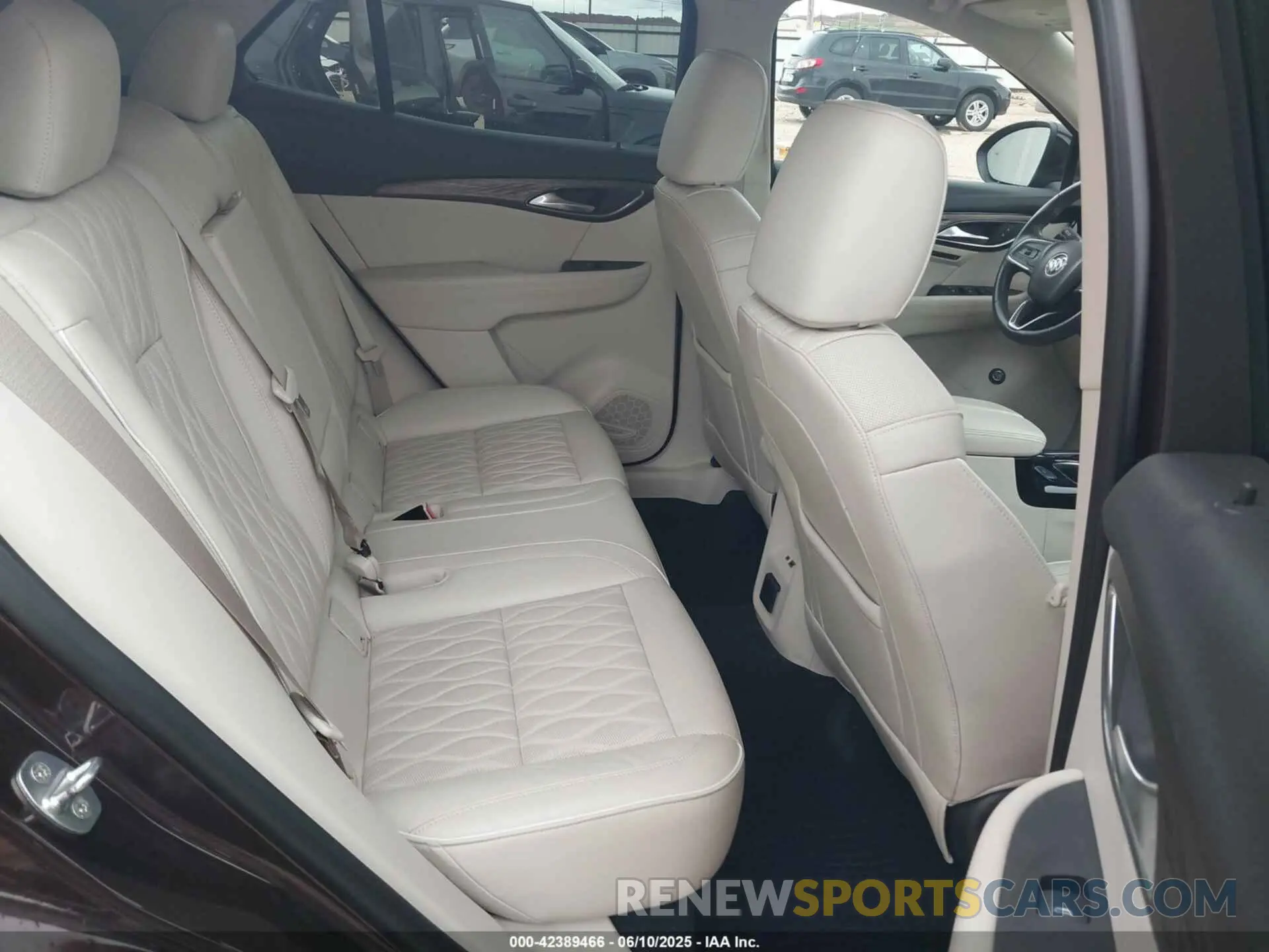8 Photograph of a damaged car LRBFZRR43MD191064 BUICK ENVISION 2021
